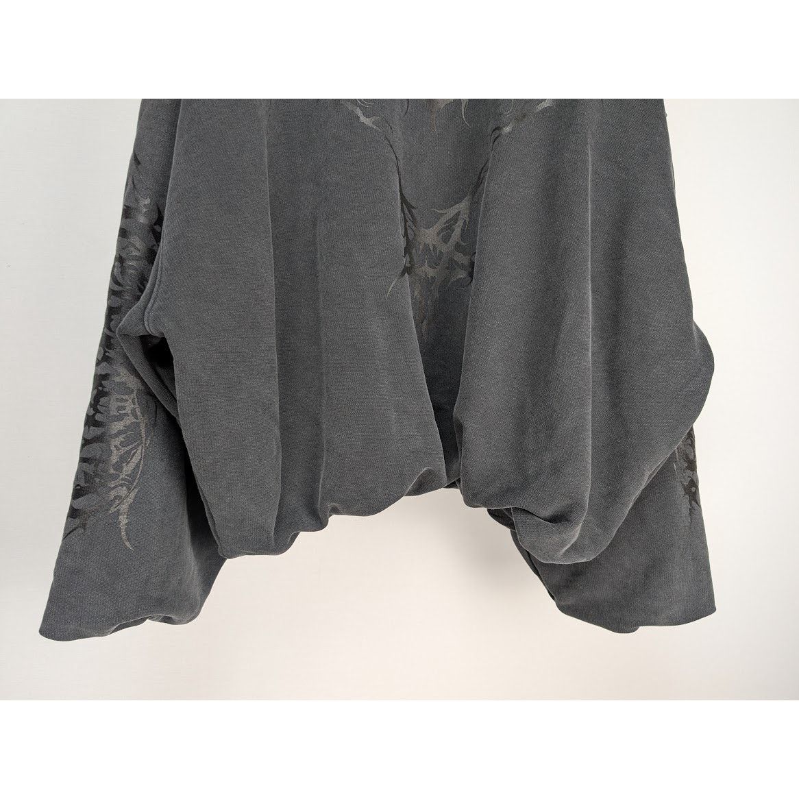 Vetements o1rshd1 Unisex Hoodie in Black Size US L / EU 52-54 / 3 - 13 Thumbnail