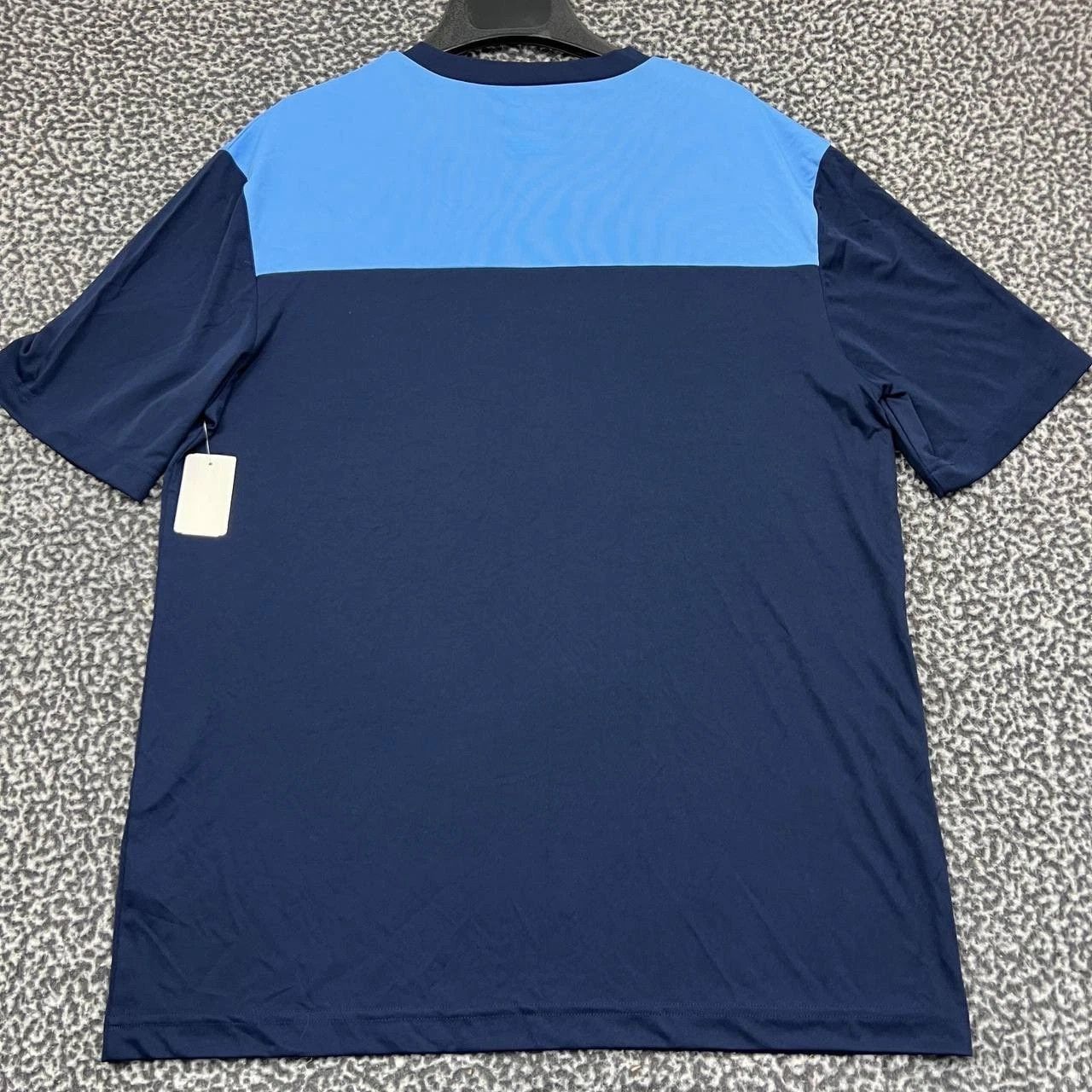 NBA Memphis Grizzlies Shirt Men NBA Short Sleeve Crew Neck New L Size US L / EU 52-54 / 3 - 2 Thumbnail
