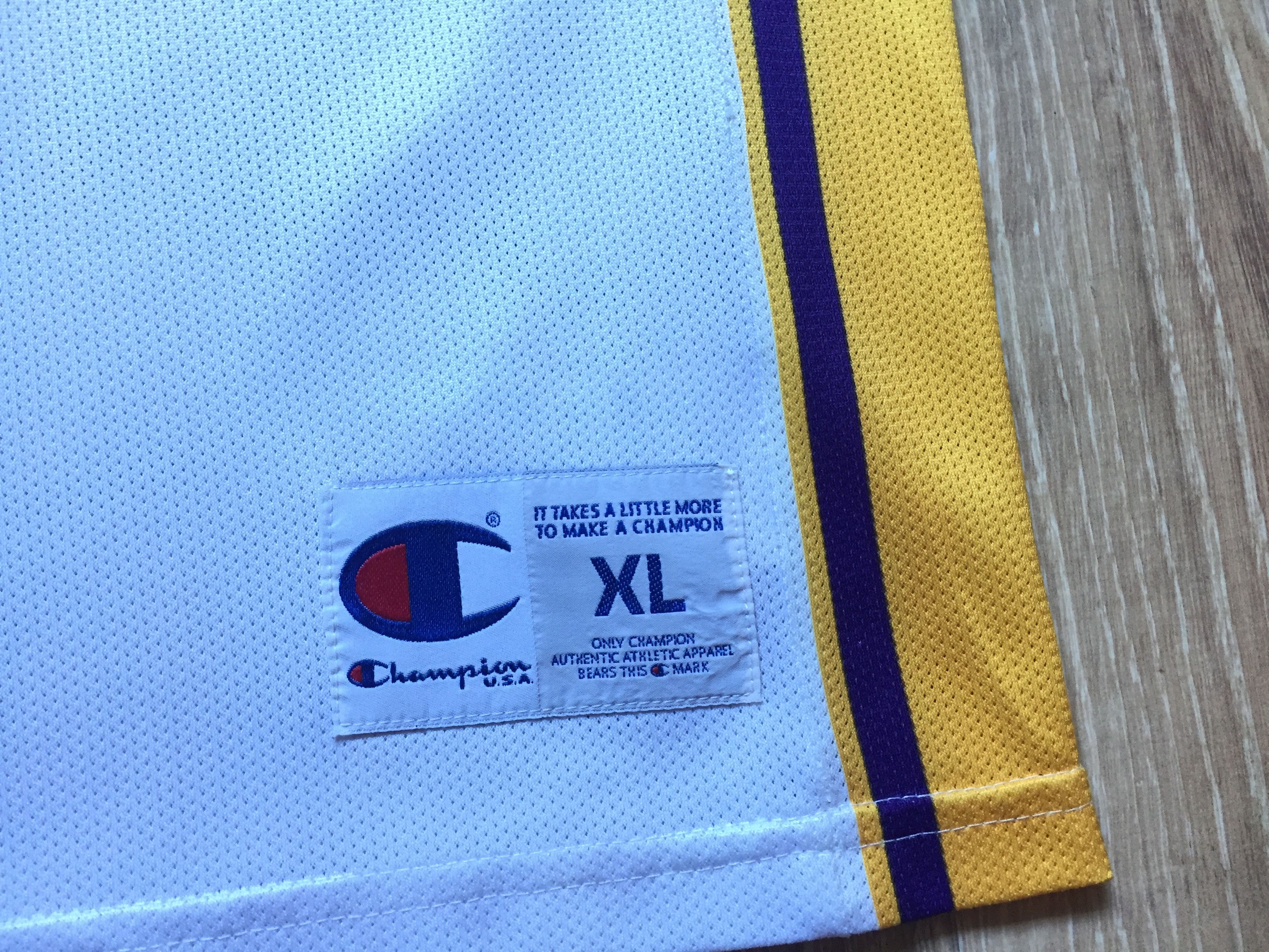 Champion × NBA × Vintage Vintage Champion Los Angeles Lakers Youth Kobe Bryant #8 Size US XXS / EU 40 - 4 Thumbnail
