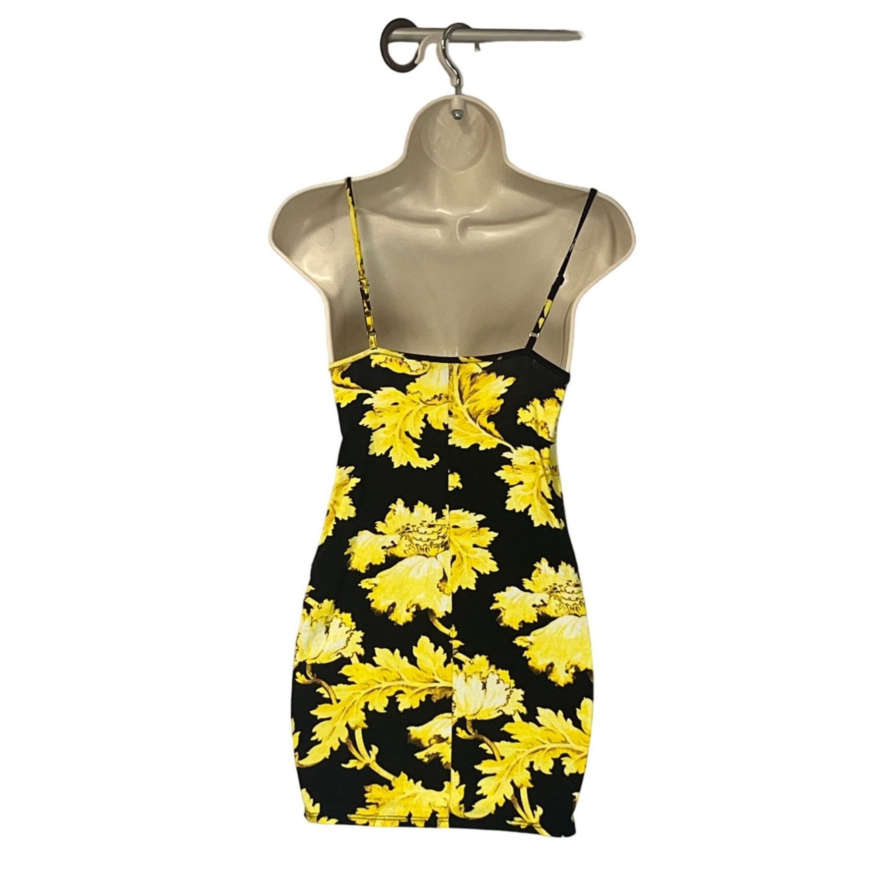 Other ASOS DESIGN Petite Cami lace bust mini dress in gold floral Size S / US 4 / IT 40 - 5 Thumbnail