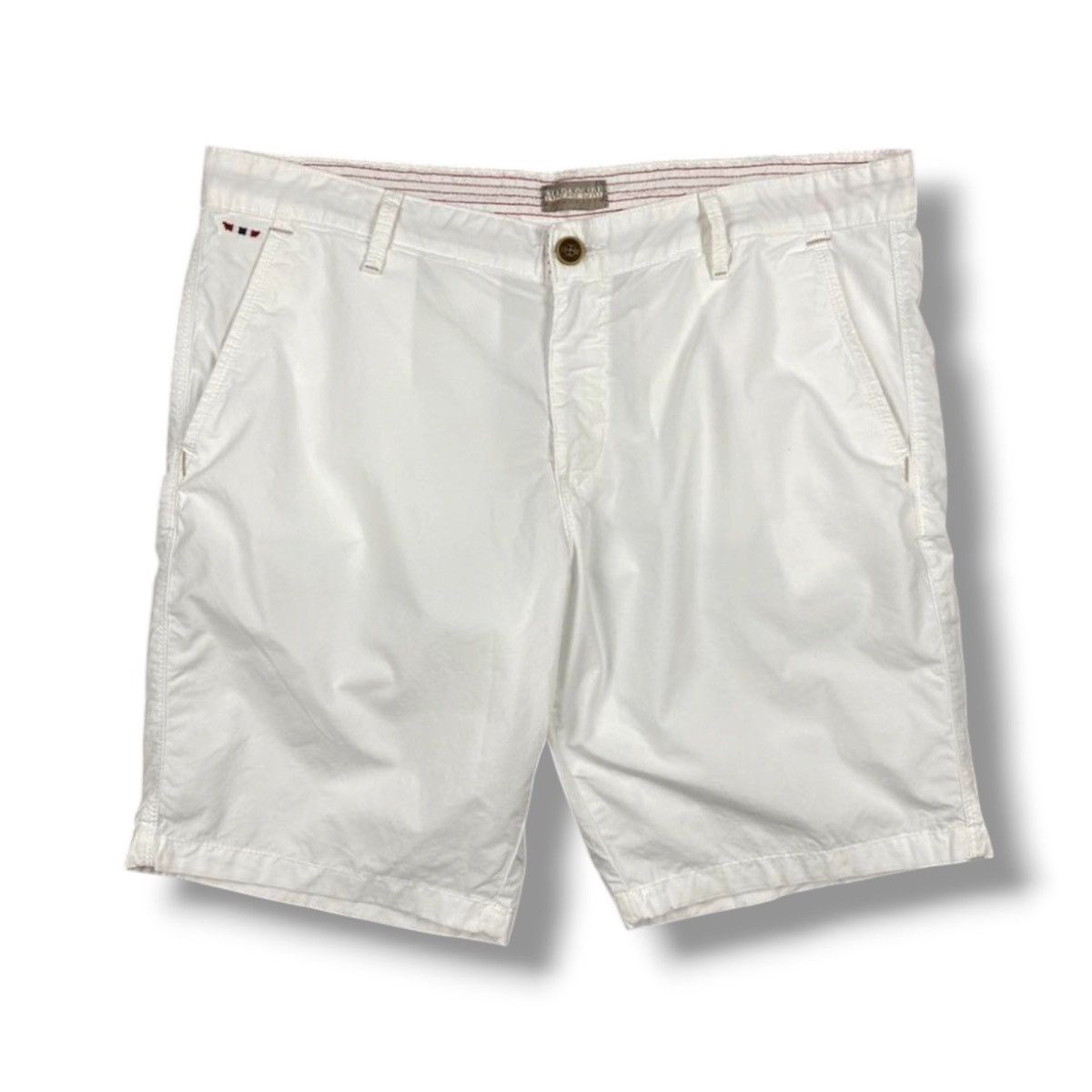 Napapijri × Vintage Vintage Napapijri Outdoor Life Shorts Size US 36 / EU 52 - 1 Thumbnail