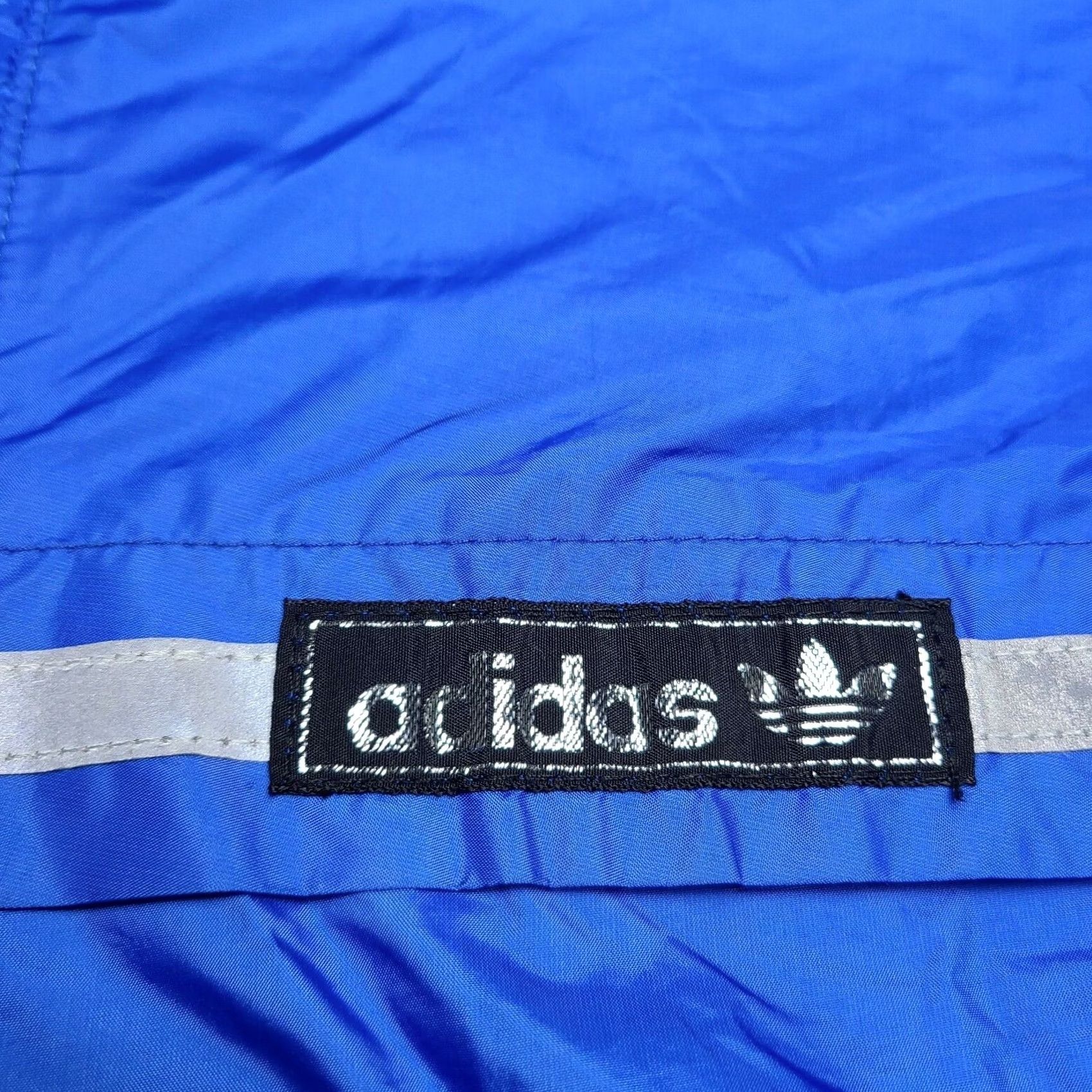Adidas VINTAGE adidas Running Jacket Blue Reflective Nylon US Made Size Large Mens Size US L / EU 52-54 / 3 - 2 Thumbnail