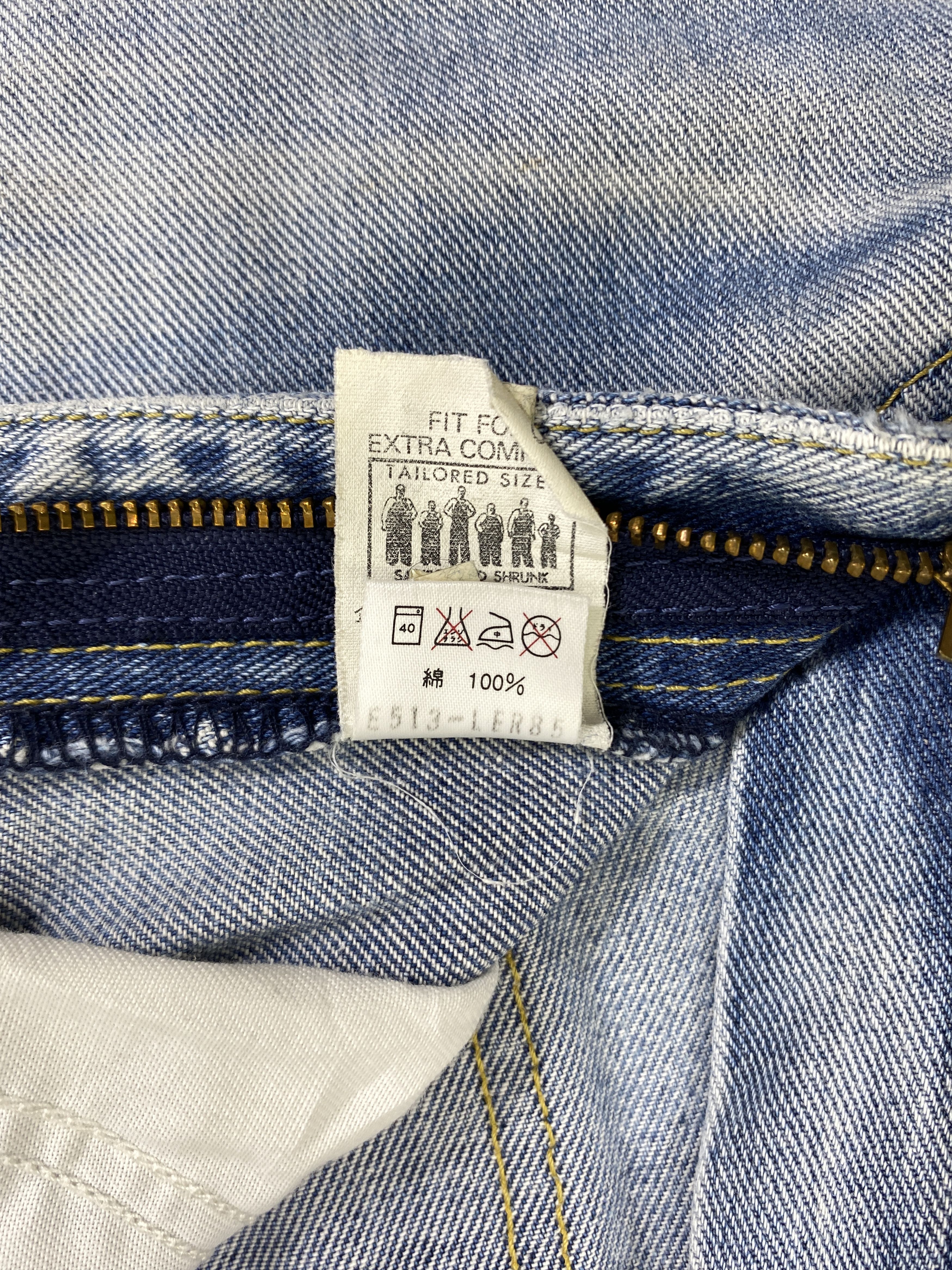 Japanese Brand Light Blue Wash Vintage Lee Jeans 27x31.5 - JN3339 Size US 27 - 13 Thumbnail