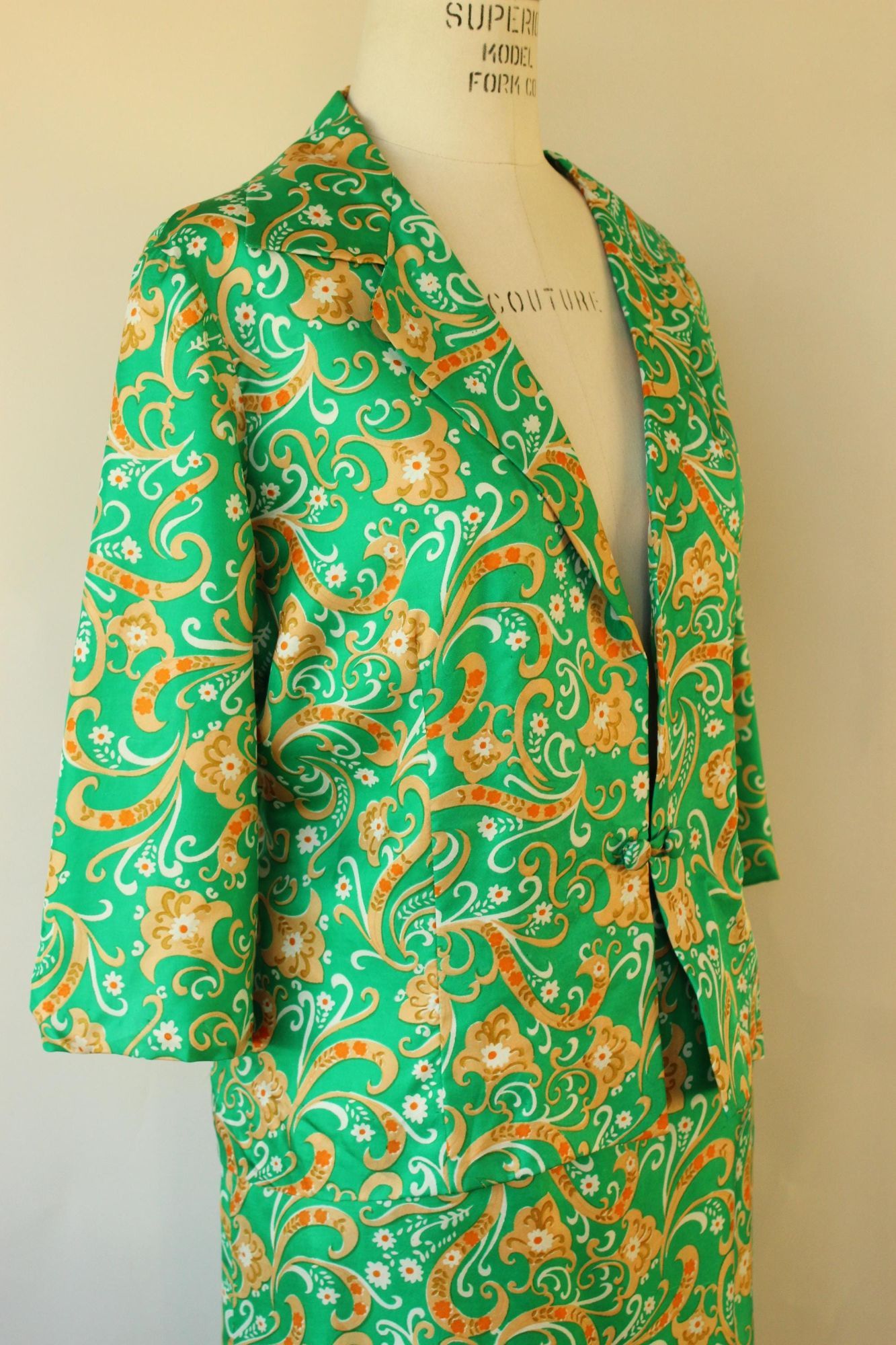 Vintage Vintage 1960s Suit, Green and Gold Silk Jacket and Skirt wit Size M / US 6-8 / IT 42-44 - 5 Thumbnail