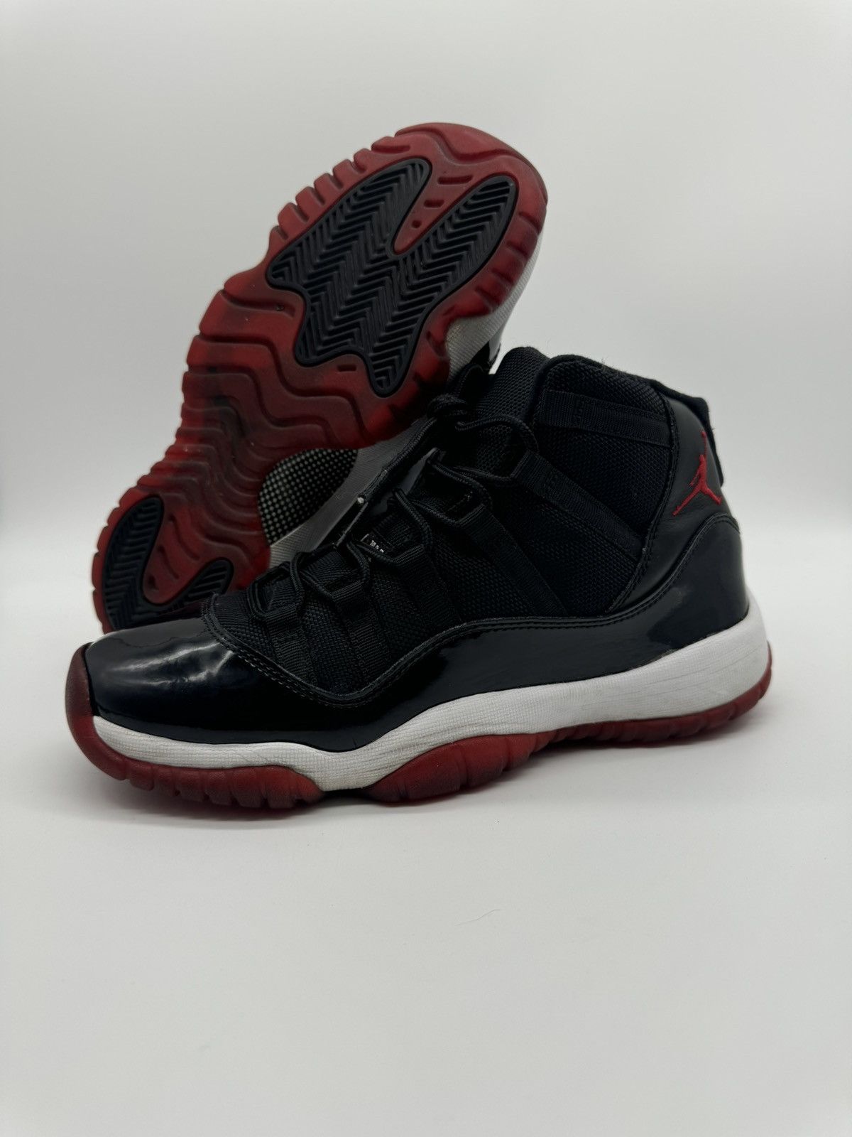 Nike Air Jordan 11 Retro GS Bred Youth Size 6.5 Women’s 8