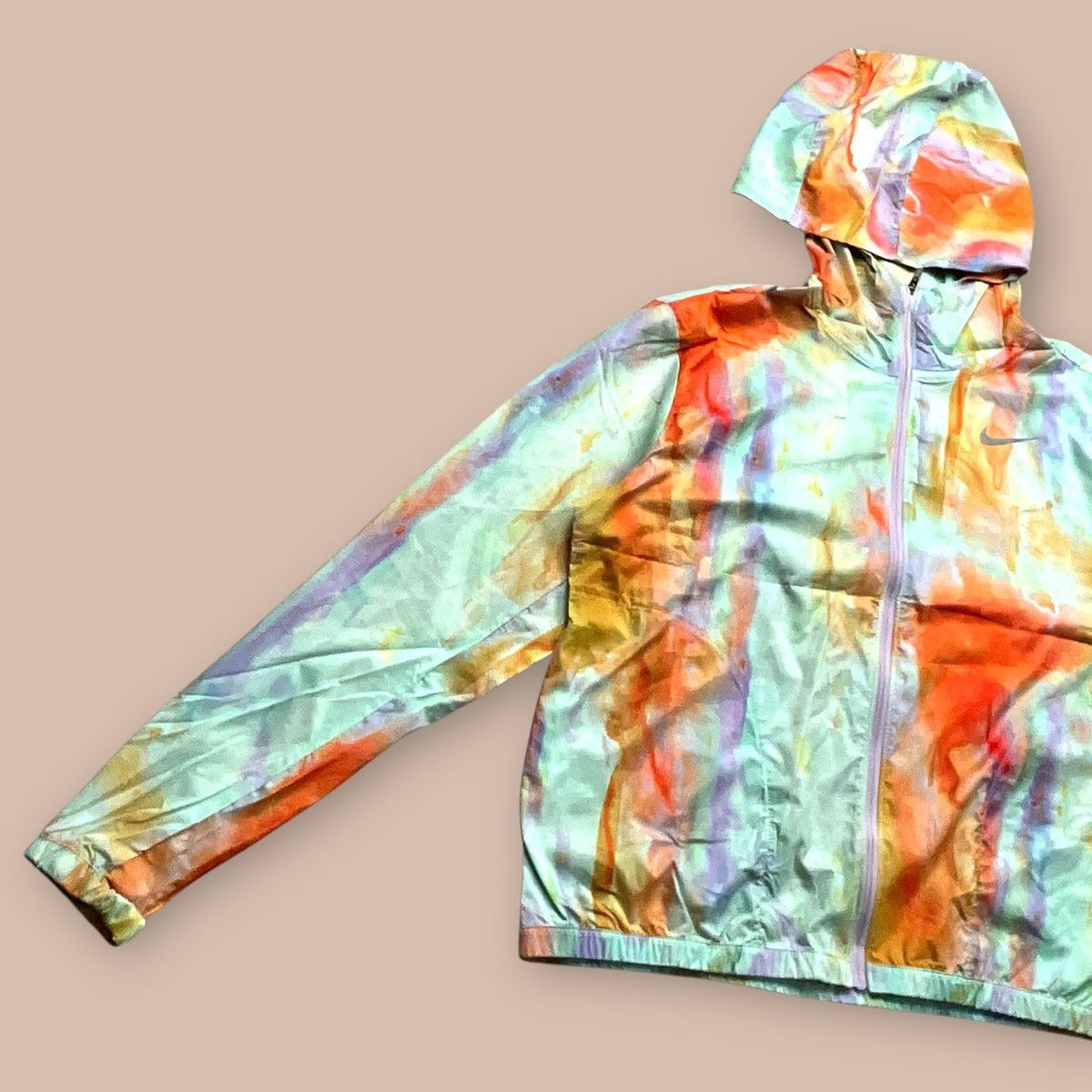 Nike Nike WMNS Lightweight Running Jacket Size US S / EU 44-46 / 1 - 8 Thumbnail