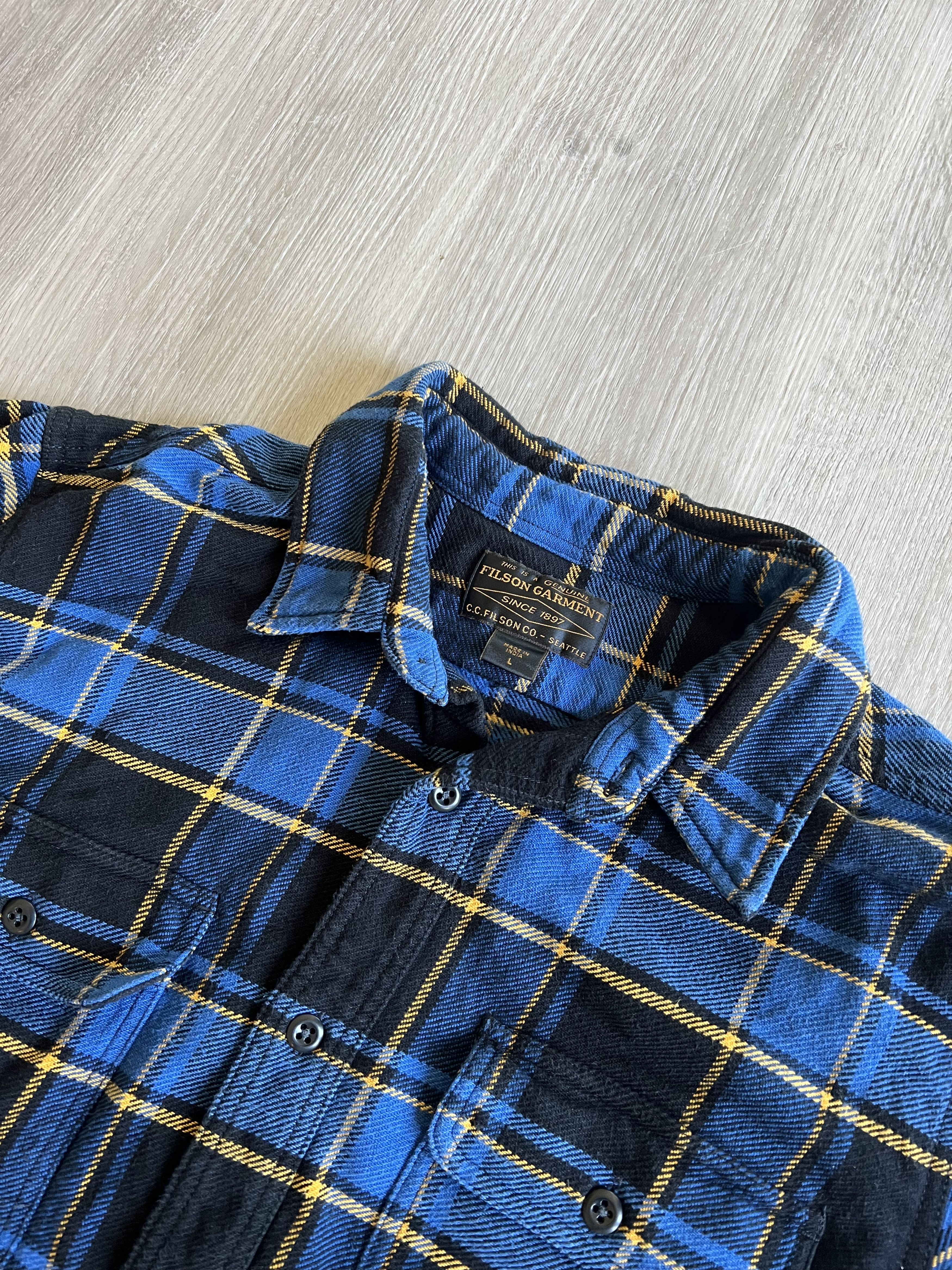 Filson Fall 2021 Vintage Flannel Work Shirt / Blue / Black Size US L / EU 52-54 / 3 - 2 Thumbnail
