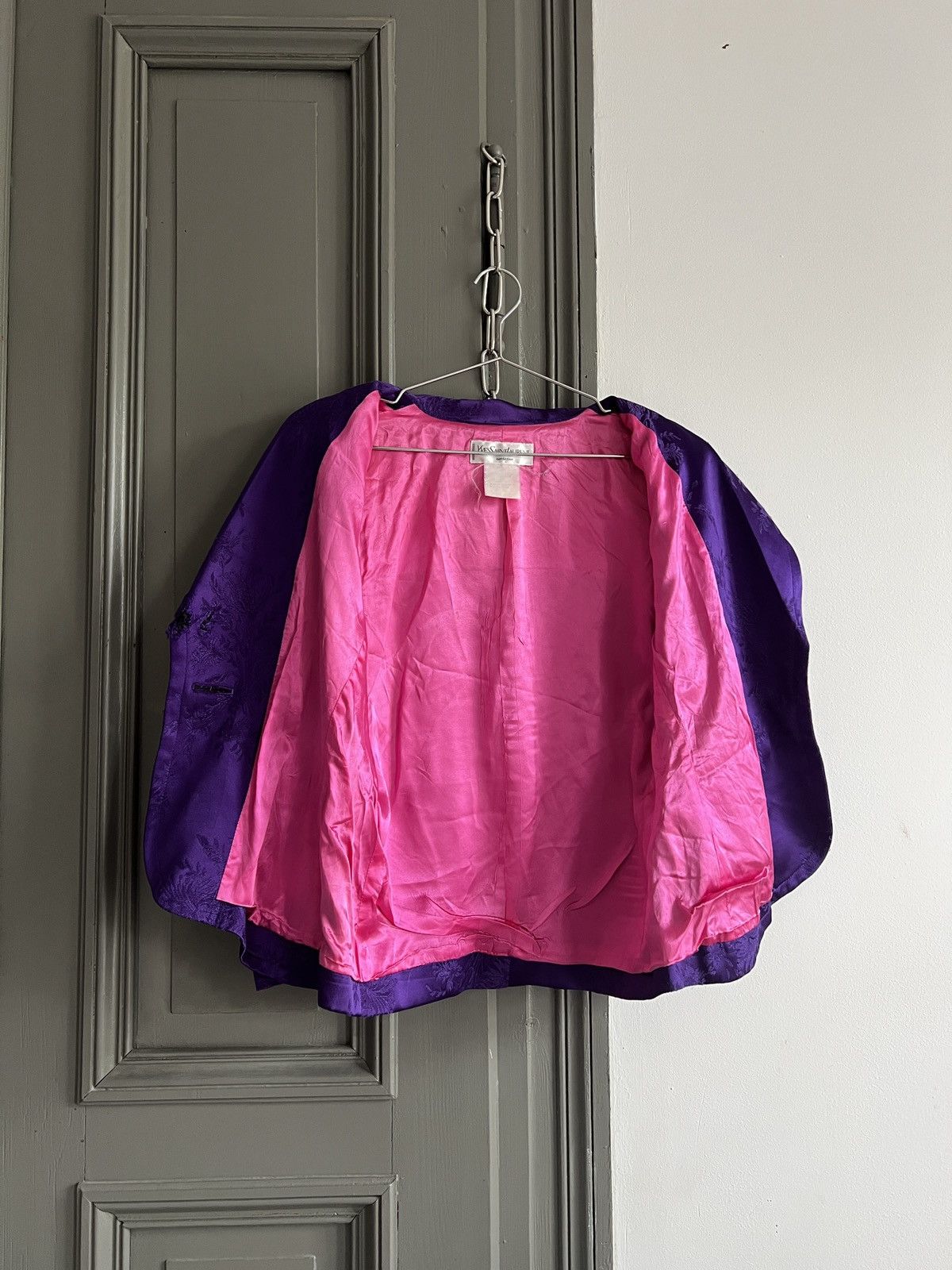 Saint Laurent Paris × Vintage × Yves Saint Laurent Arcived 1988 Yves Saint Laurent Purple Satin Damask Blazer Size M / US 6-8 / IT 42-44 - 13 Thumbnail