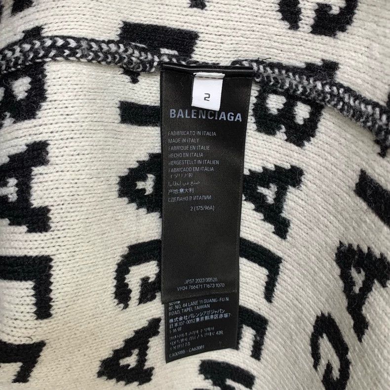 Balenciaga Balenciaga Black full-print logo knit cardigan sweater 2503 Size US M / EU 48-50 / 2 - 4 Thumbnail