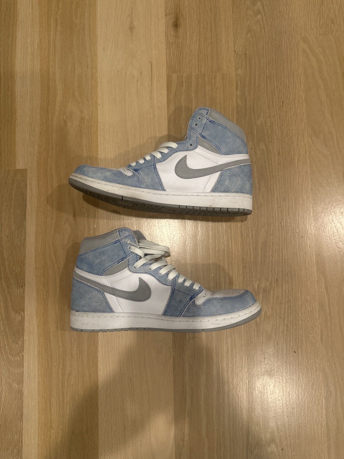 Jordan Brand Nike Air Jordan 1 Retro High OG Hyper Royal Size US 10 / EU 43 - 2 Thumbnail