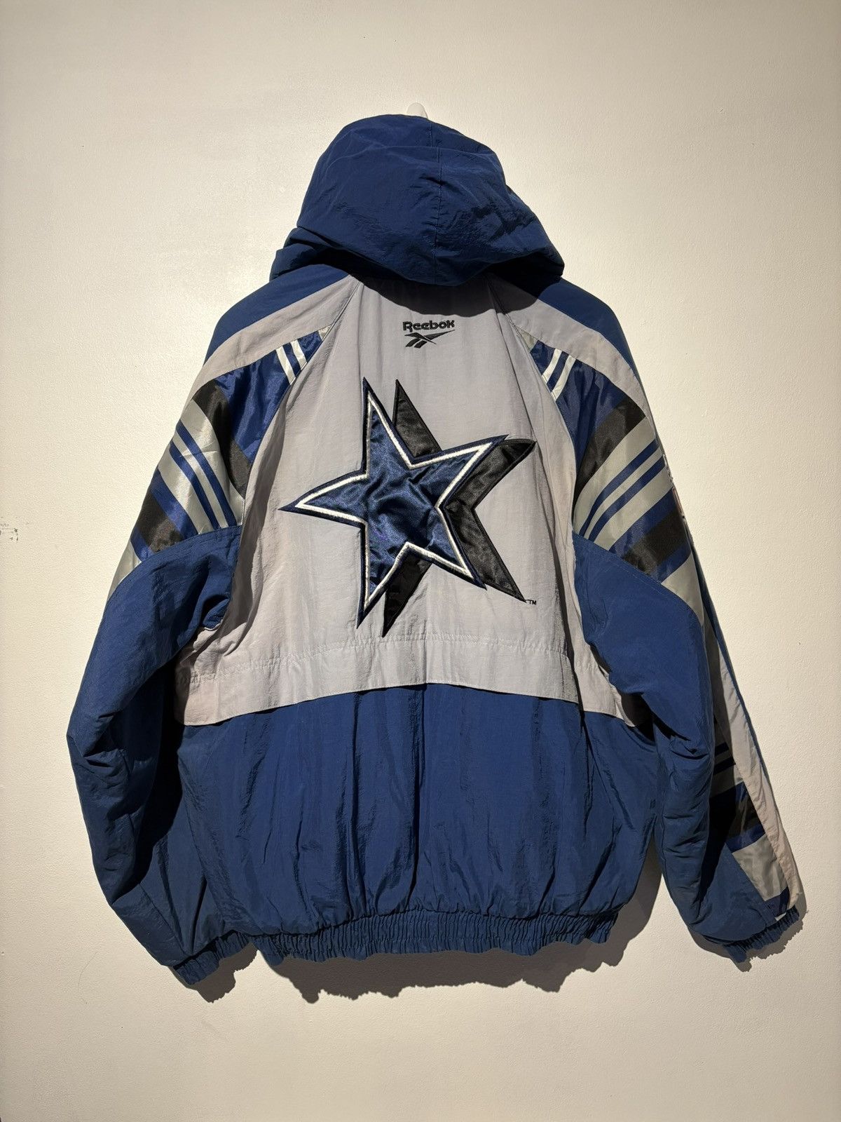 Reebok (Size L) Dallas Cowboys NFL Vintage Reebok Pro Line Jacket Size US L / EU 52-54 / 3 - 2 Thumbnail