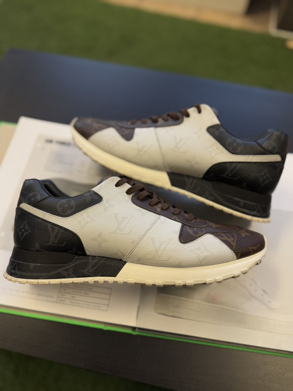 Louis Vuitton 9LV/10US - Louis Vuitton Runaway Trainer Monogram Size US 10 / EU 43 - 1 Thumbnail