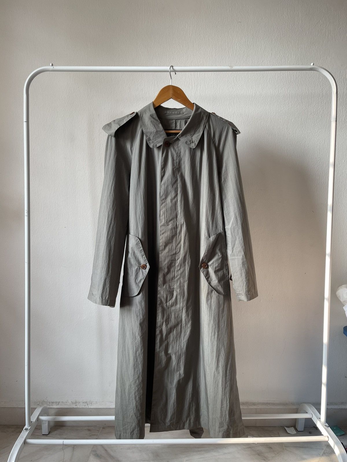 Burberry Vintage Burberry Nylon Long Coat b2 Size US L / EU 52-54 / 3 - 1 Thumbnail