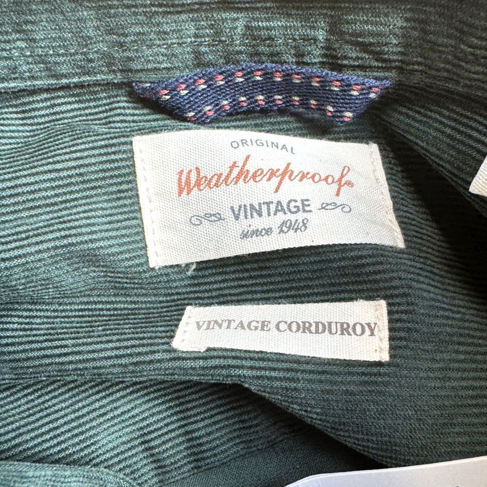 Weatherproof Weatherproof Vintage Corduroy Button Down Shirt Scarab Green L Weatherproof Vintage Shirt Long Sleeve Collared Button-Up Casual Workwear Travel Size US L / EU 52-54 / 3 - 5 Thumbnail