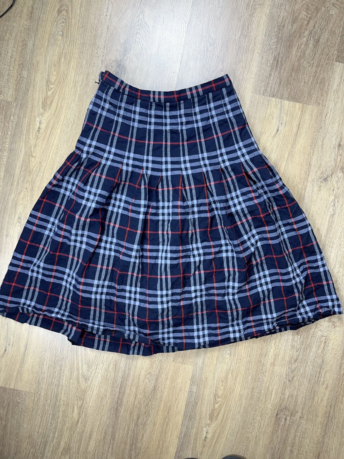 Burberry ➕burberry vintage navy nova check mid length skirt Size 28" / US 6 / IT 42 - 2 Thumbnail