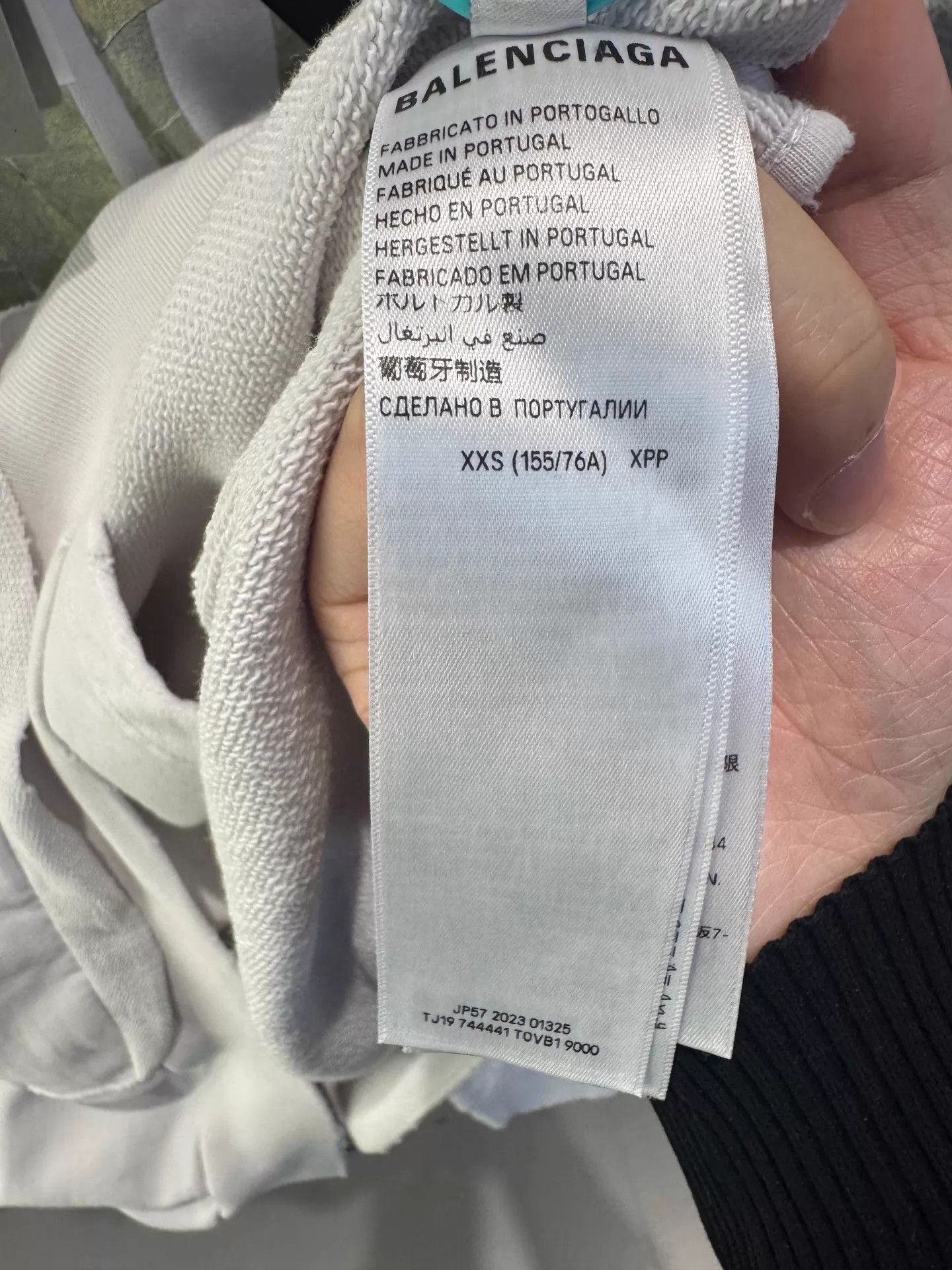 Balenciaga Balenciaga 23SS White Masking Tape Logo Hoodie Size XXS / US 00 / IT 34 - 3 Thumbnail