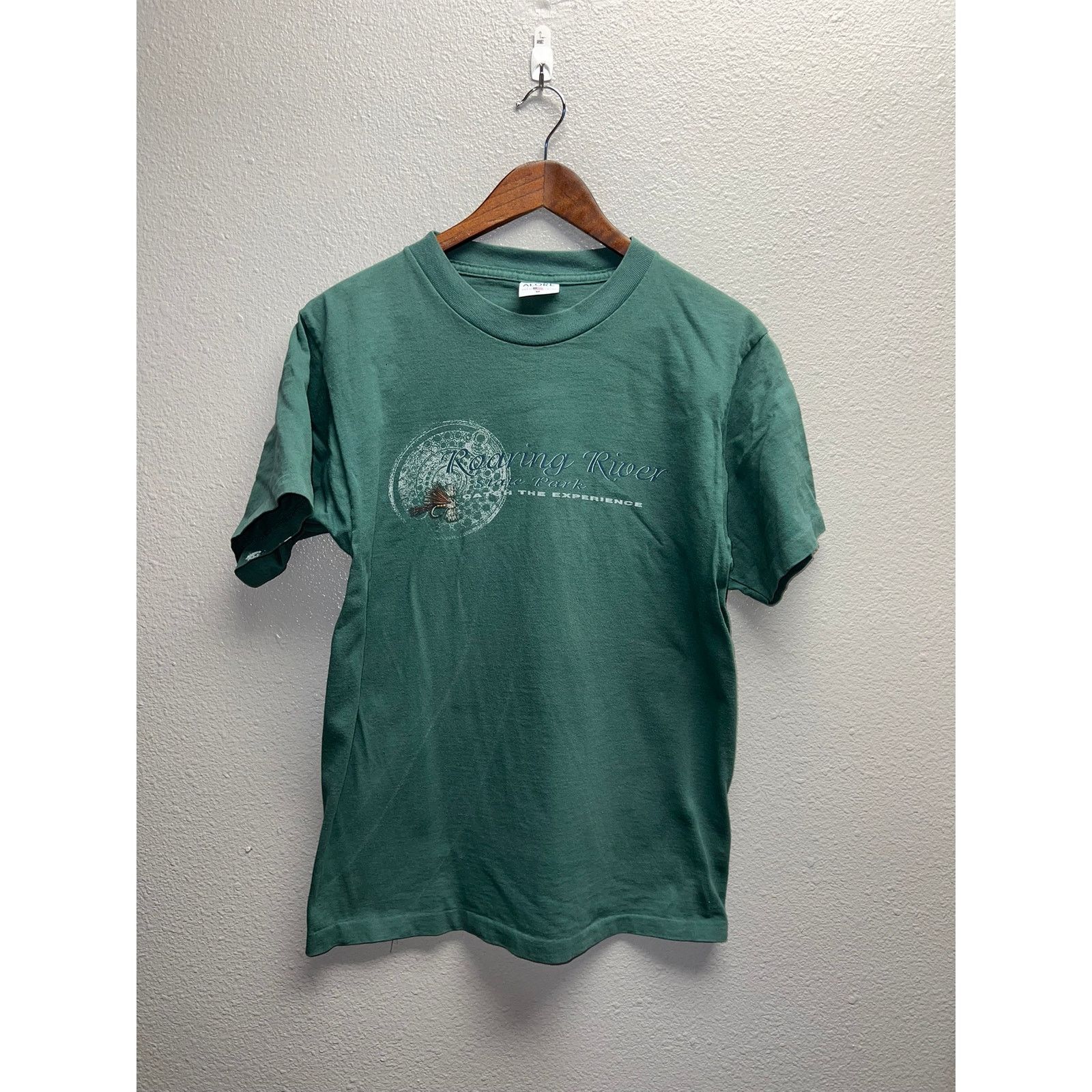 Vintage Vintage Roaring River State Park Shirt Fish Tee VTG Medium Size US M / EU 48-50 / 2 - 1 Thumbnail