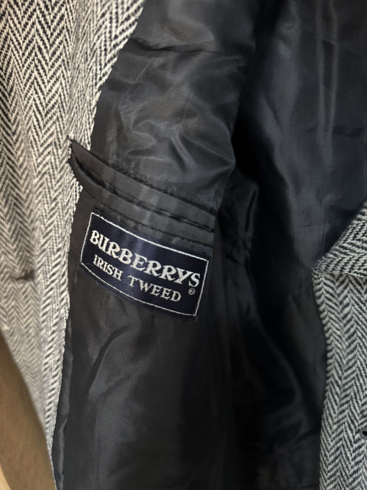 Burberry Vintage Burberry Irish Tweed Overcoat – Size 38R Medium Size US M / EU 48-50 / 2 - 14 Thumbnail