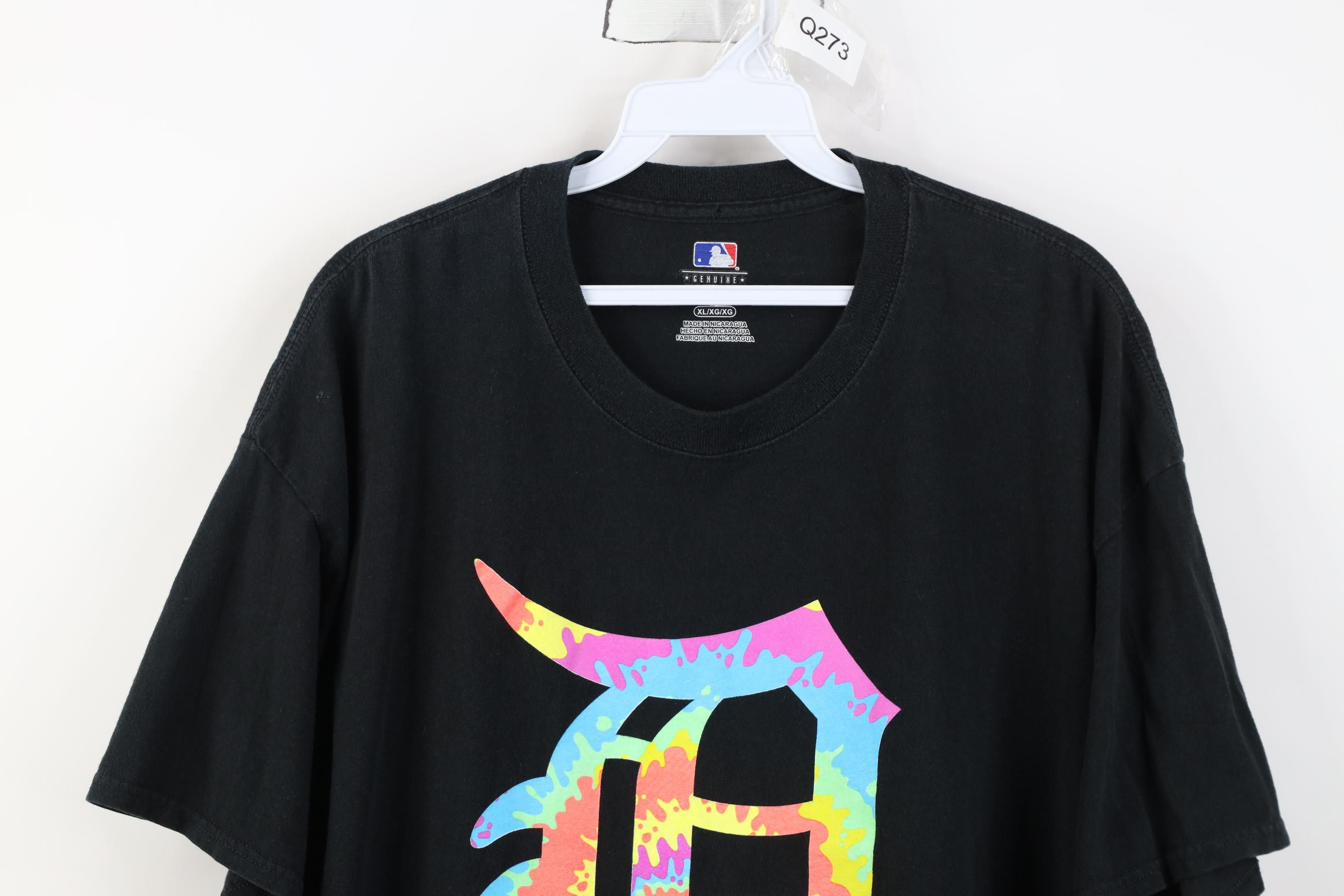 Vintage Vintage Y2K Old English D Rainbow Tie Dye Tigers T-Shirt Size US XL / EU 56 / 4 - 2 Thumbnail