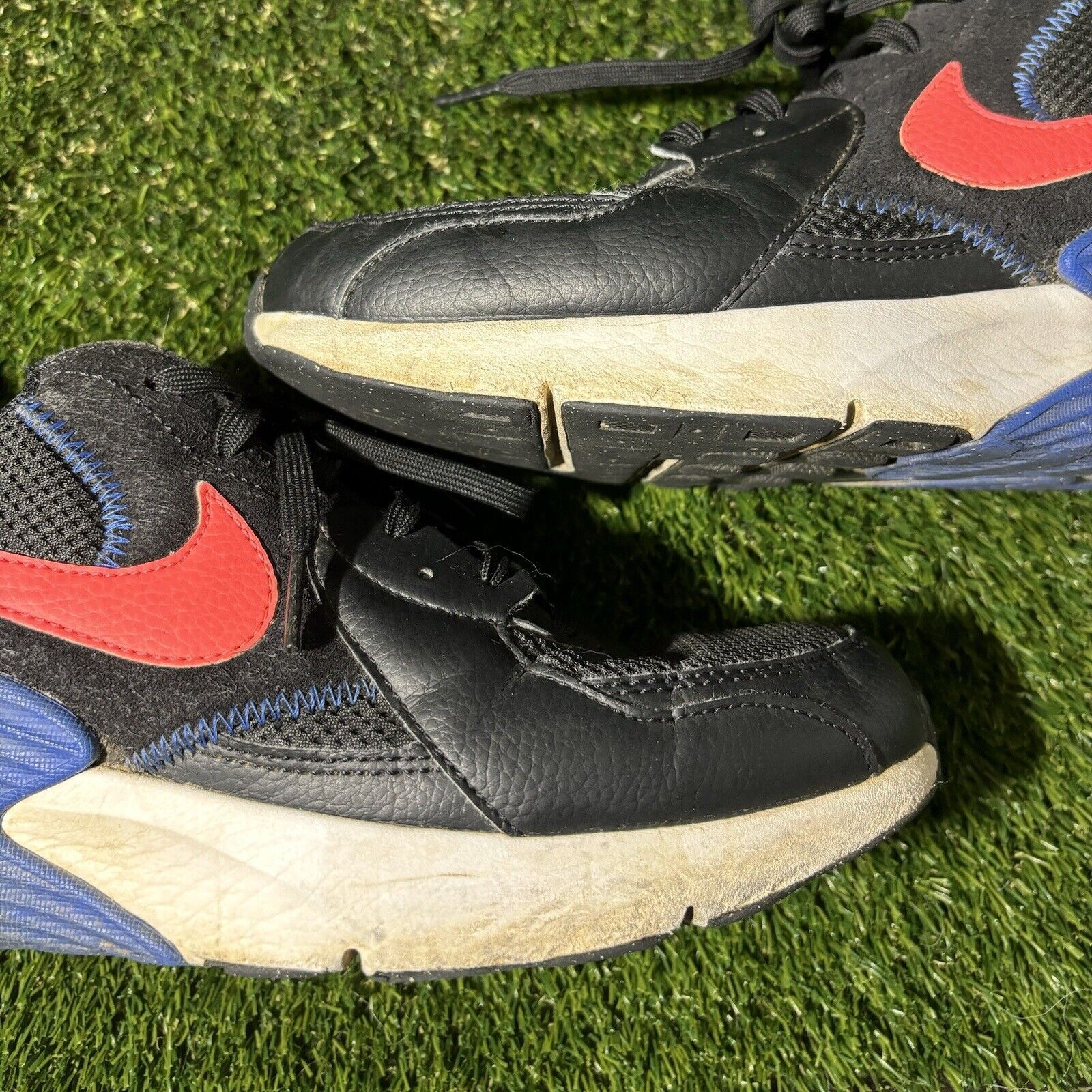 Nike Size 10.5 - Nike Air Max Excee Black Royal Crimson Size US 10.5 / EU 43-44 - 8 Thumbnail