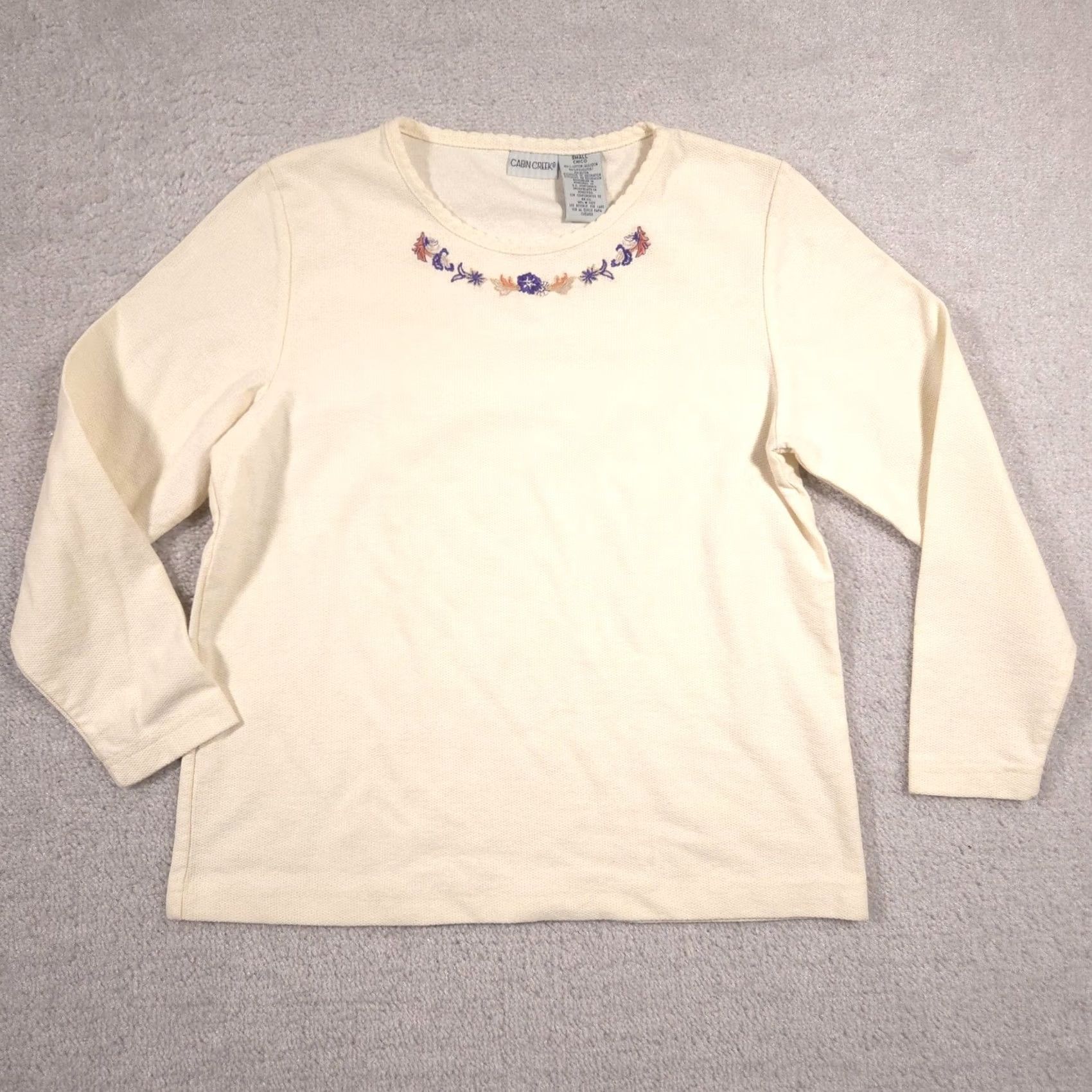 Vintage VINTAGE Cabin Creek Shirt Womens Small Ivory Floral Embroidered Thermal Long Sleeve Top Size S / US 4 / IT 40 - 2 Thumbnail