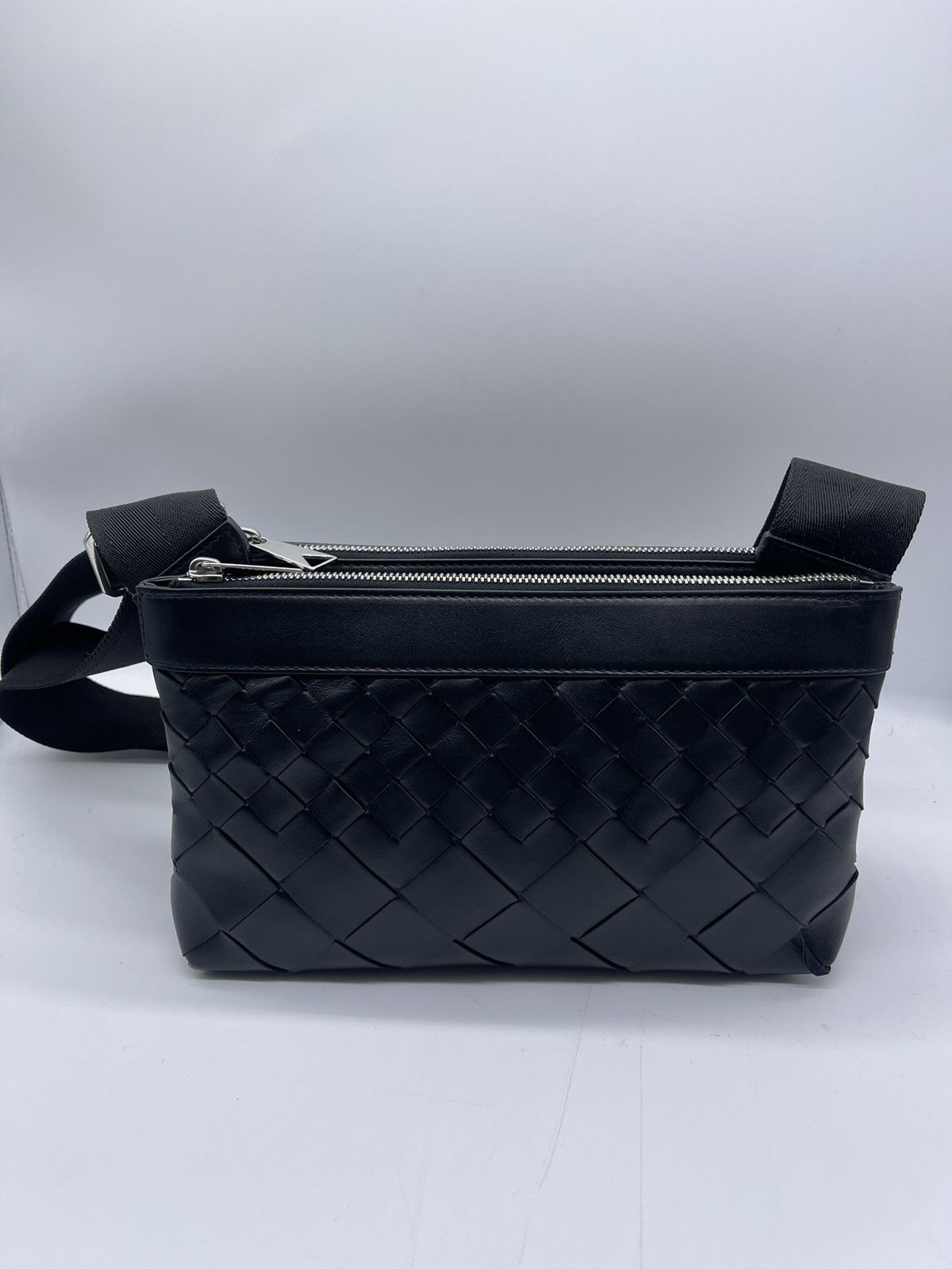 Bottega Veneta Men's Bottega Veneta Intrecciato Duo Bag Size ONE SIZE - 1 Thumbnail