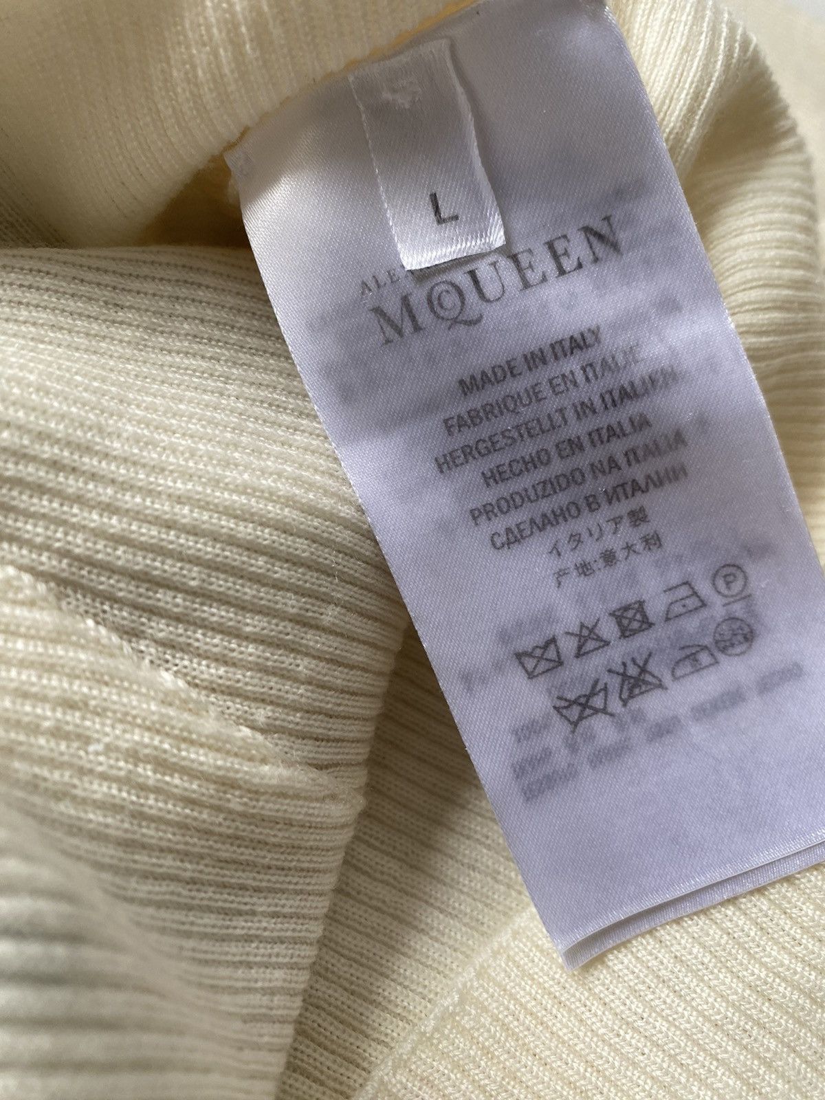 Alexander McQueen Alexander McQueen Ruffled-Trim Wool Henley Top Size L / US 10 / IT 46 - 2 Thumbnail