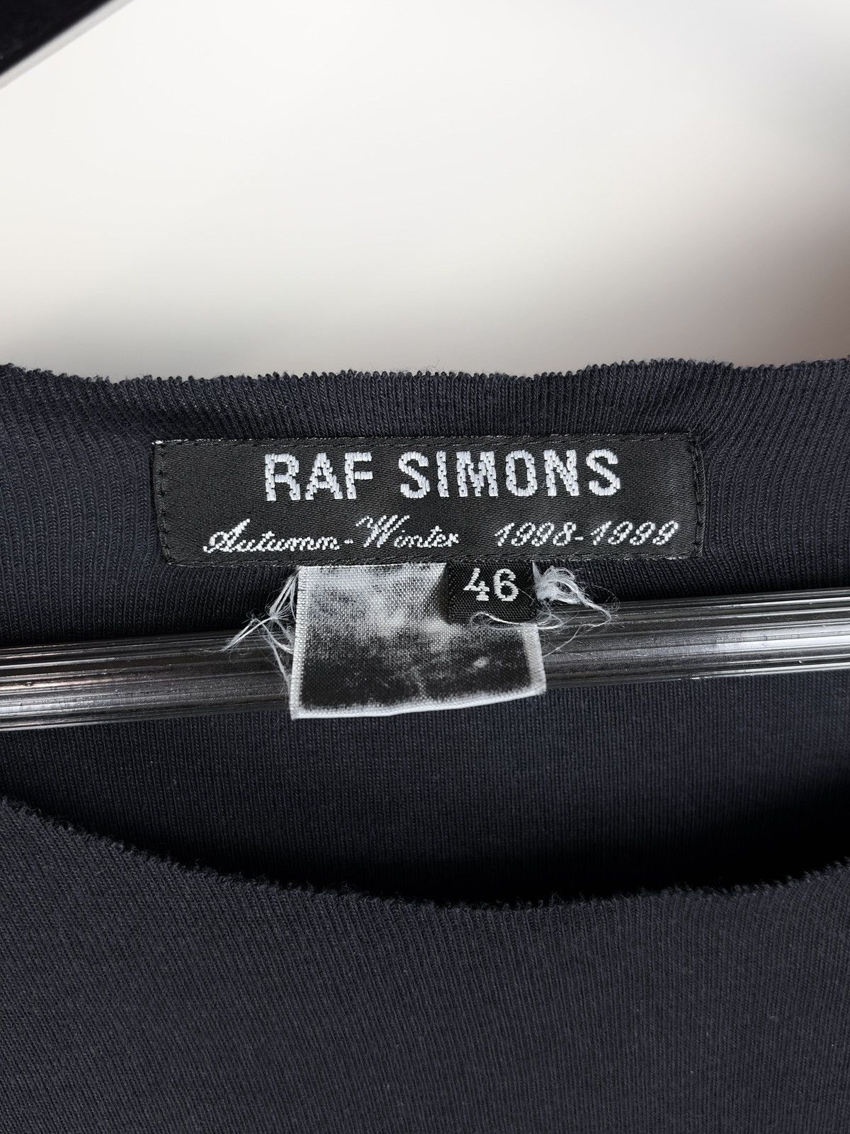 Raf Simons AW98 Raf Simons Radioactivity Raw Seam Inside Out Tshirt Size US M / EU 48-50 / 2 - 6 Thumbnail