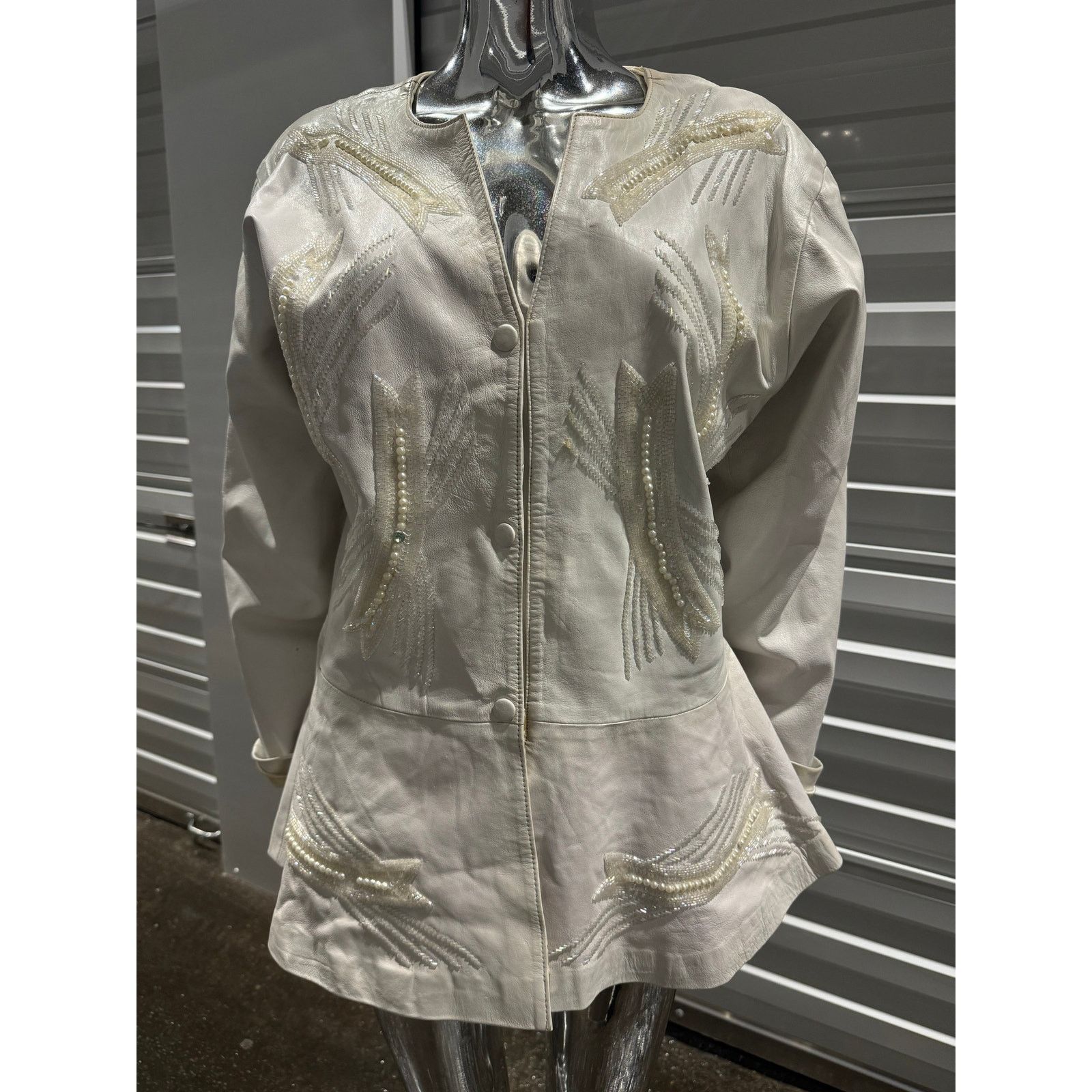 Vintage White leather blazer Size XL / US 12-14 / IT 48-50 - 1 Thumbnail