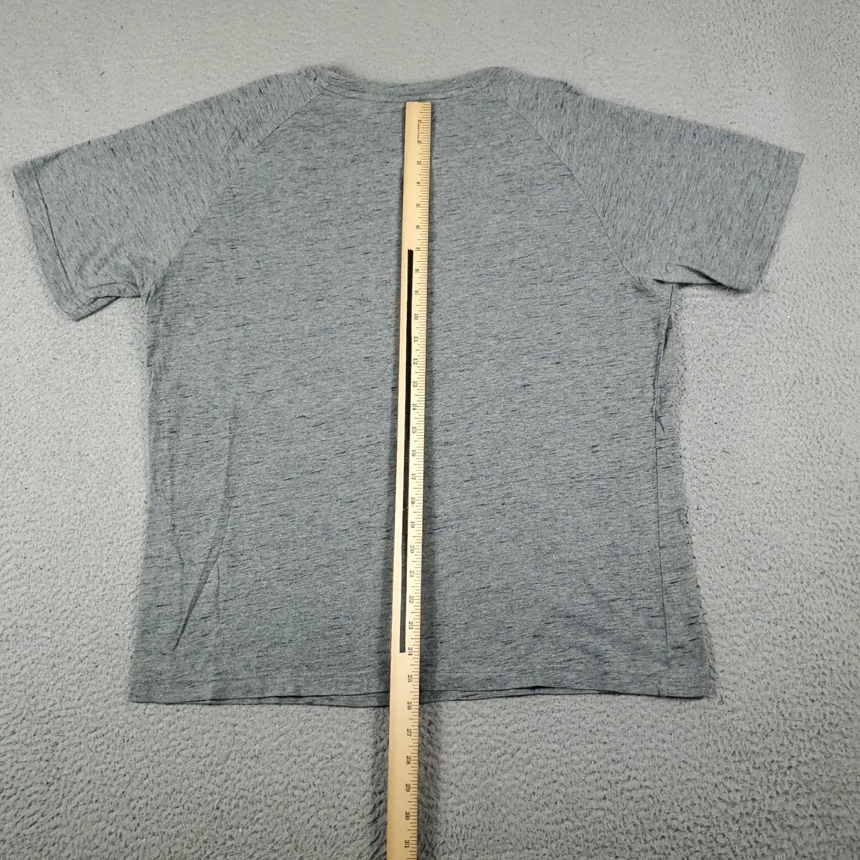 Puma Puma T Shirt Mens Large Gray Casual Active Work Out Short Sleeve Adult Size US L / EU 52-54 / 3 - 4 Thumbnail