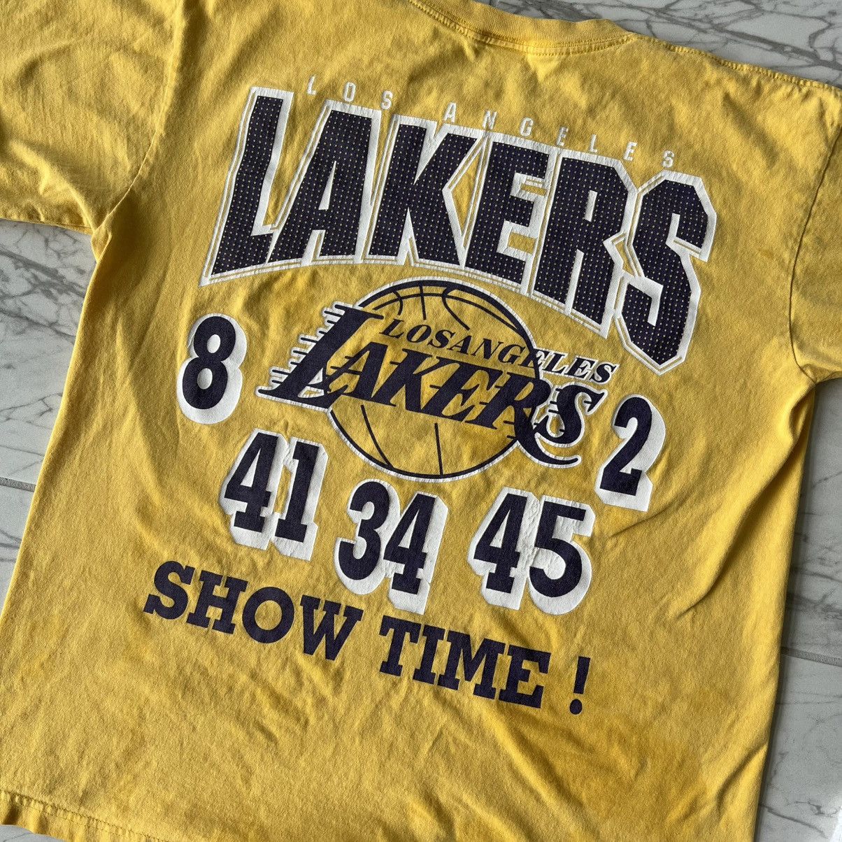 NBA Vintage Lakers Tee Size US XL / EU 56 / 4 - 5 Thumbnail