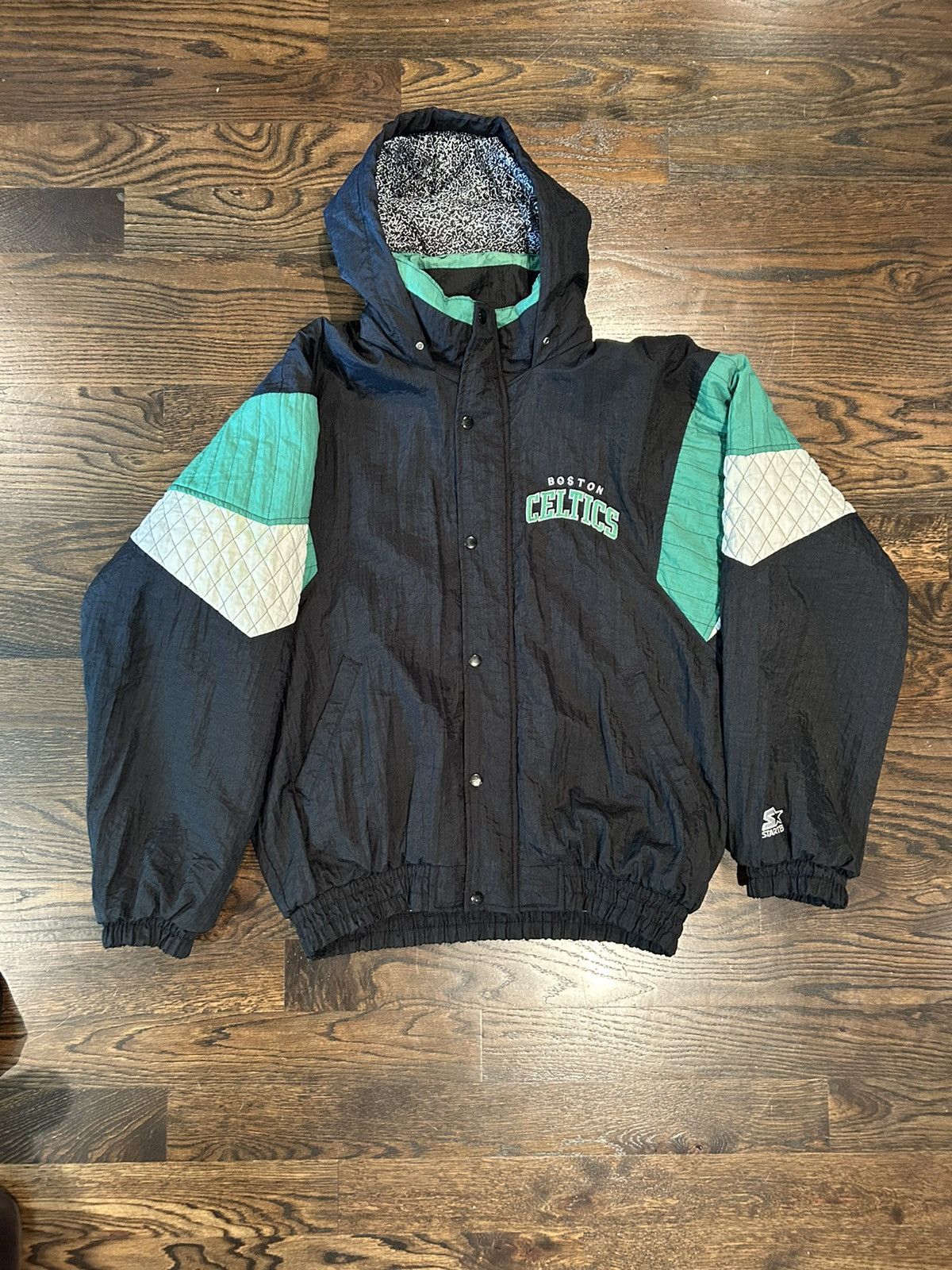 NBA × Starter × Vintage Boston Celtics Vintage Starter Jacket Size US L / EU 52-54 / 3 - 1 Thumbnail