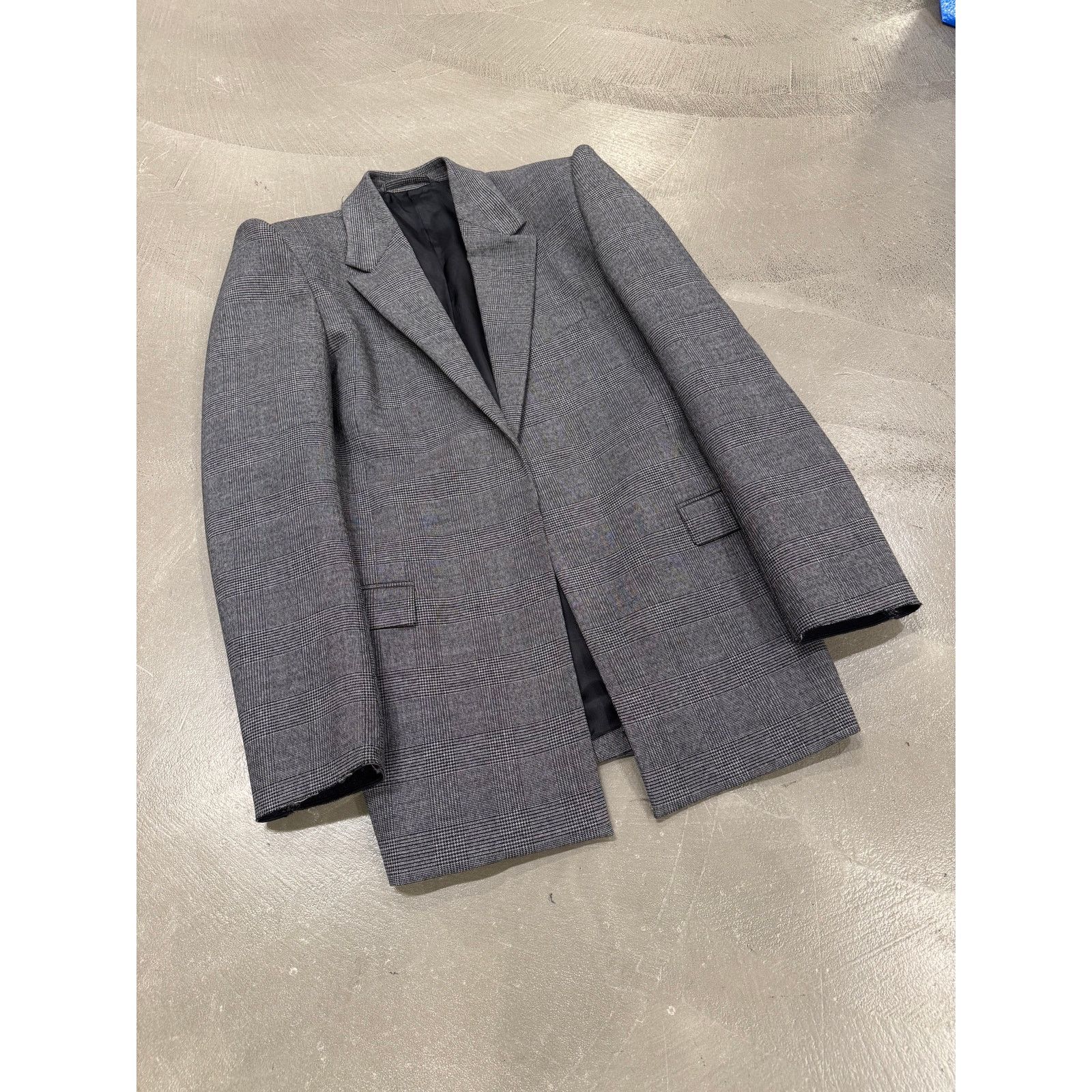 Balenciaga A/W2019 Balenciaga runway suspended shoulder blazer jacket Size L / US 10 / IT 46 - 3 Thumbnail