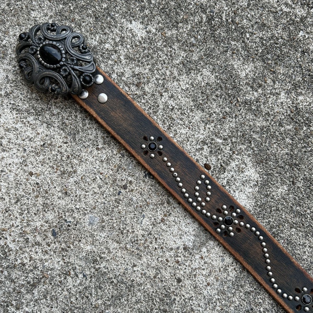 If Six Was Nine Vintage studded leather belt ⚫️ Size ONE SIZE - 12 Thumbnail