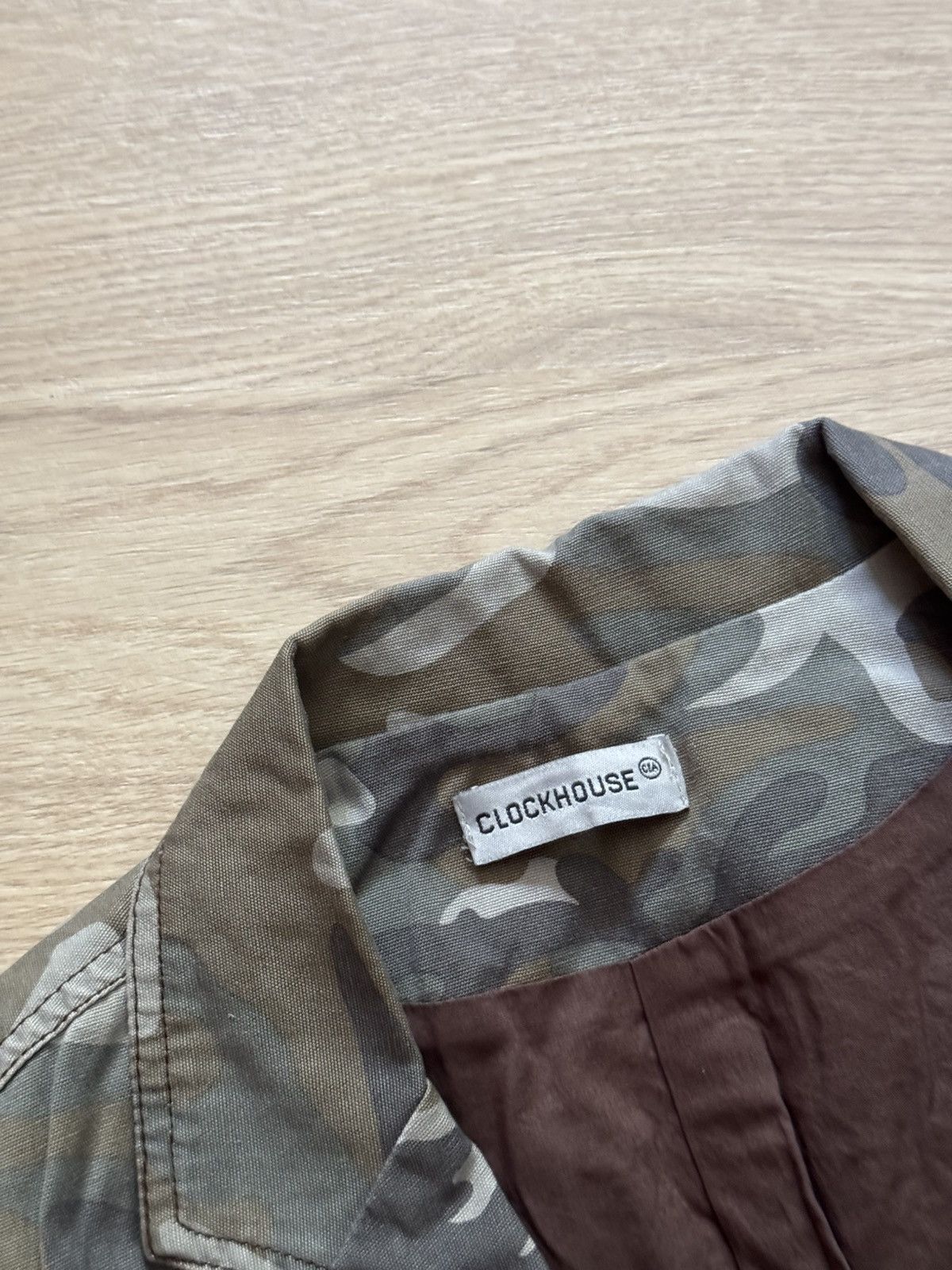 Japanese Brand Vintage Clockhouse Women’s y2k Camo Japanese Dragon Blazer Size M / US 6-8 / IT 42-44 - 7 Thumbnail