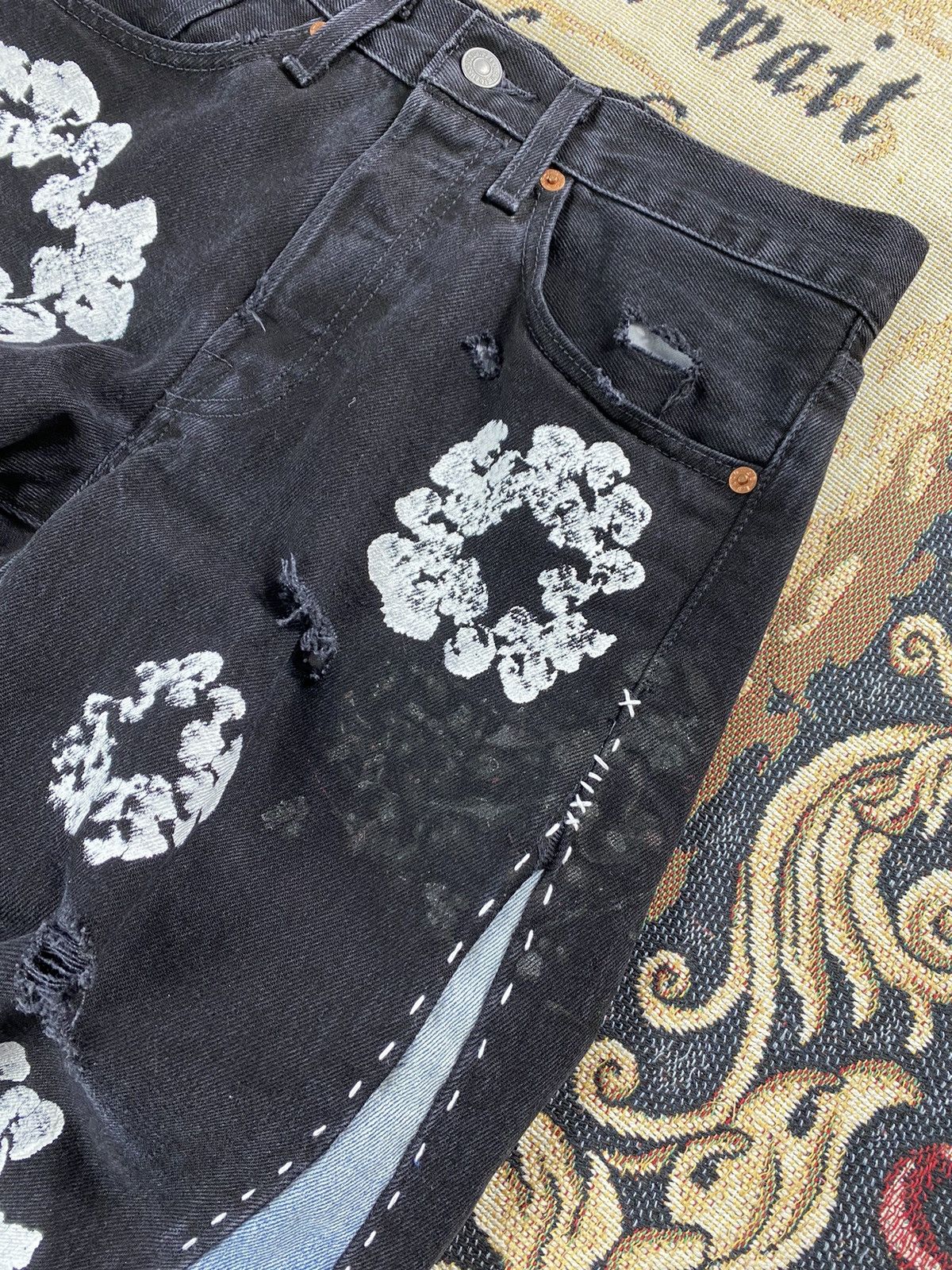 DENIM TEARS × Levi's DENIM TEARS Re-worked Levi’s [ PAIN ✞ ] Size US 28 / EU 44 - 7 Thumbnail