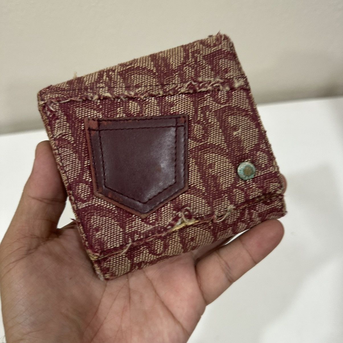 Dior ‼️YES‼️ CHRISTIAN DIOR RED TROTTER BIFOLD WALLET Size ONE SIZE - 1 Thumbnail
