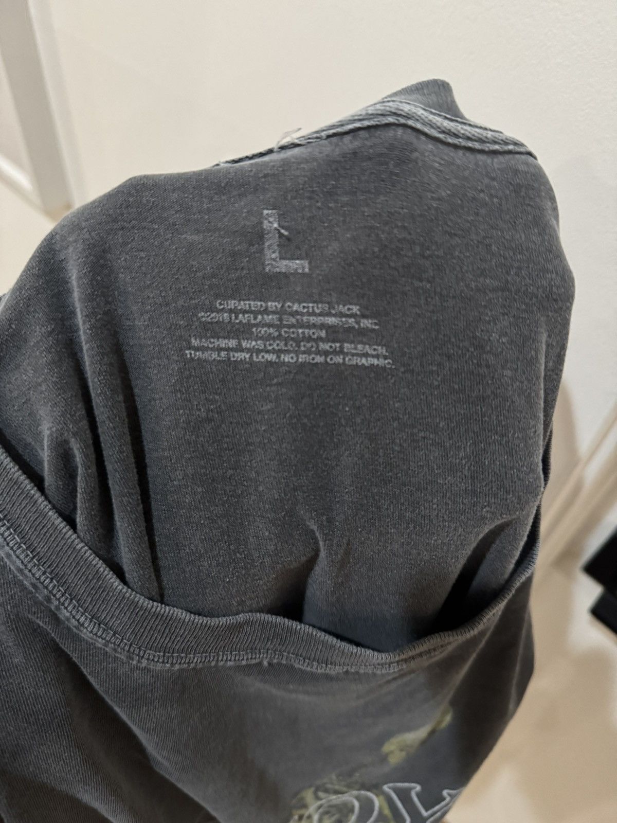 Travis Scott RARE Travis Scott Official 2018 Lollapalooza Merch Size US L / EU 52-54 / 3 - 4 Thumbnail