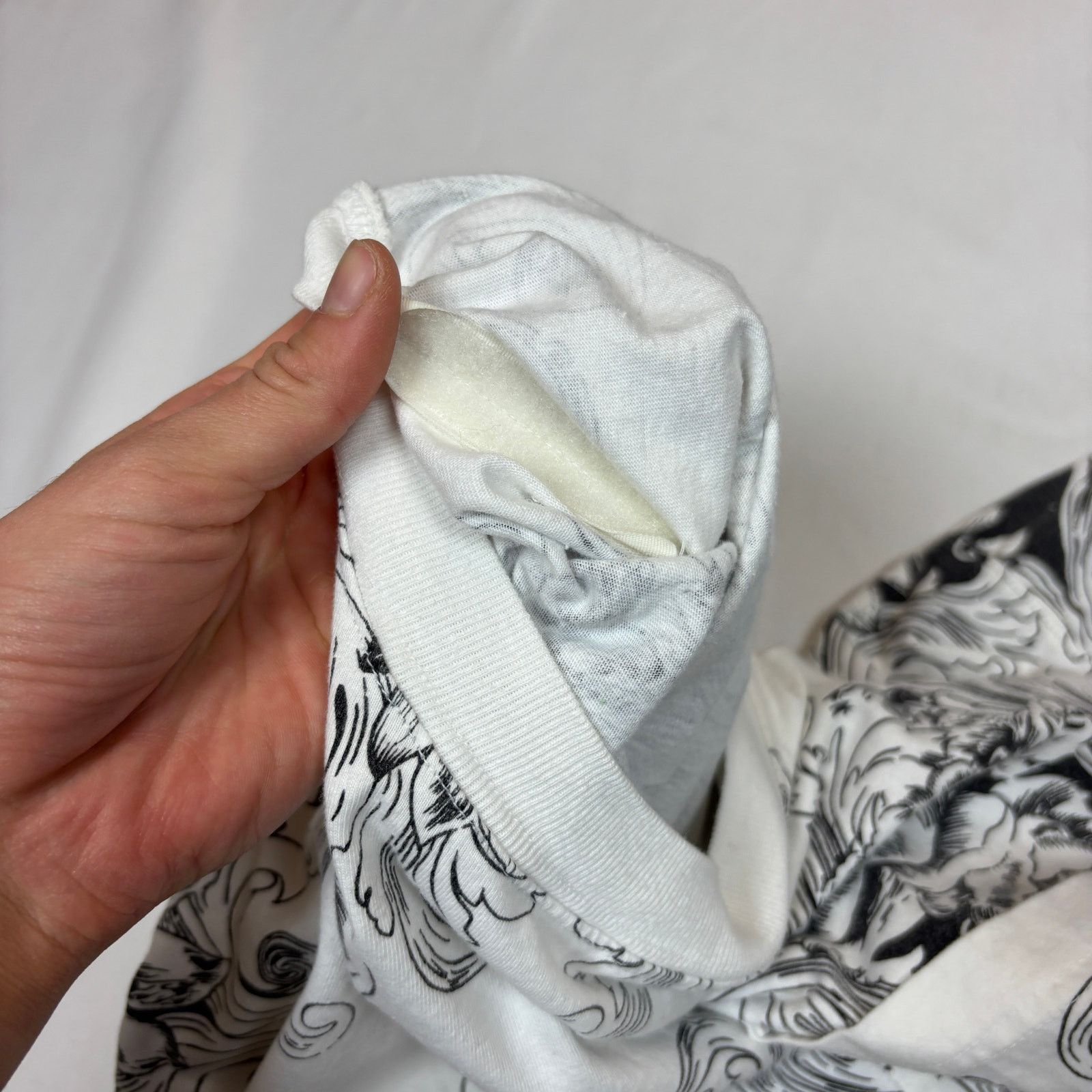Vintage Vintage Get! Baroque Floral AOP Pocket Tee Shirt Men's 22x26 Size US M / EU 48-50 / 2 - 8 Thumbnail