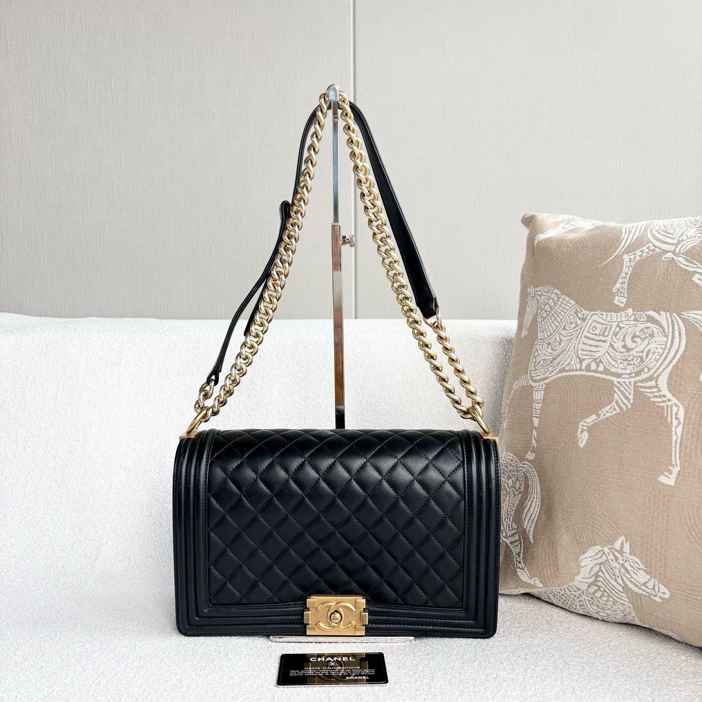 Chanel Pre-loved Bag Very good condition Size ONE SIZE - 1 Thumbnail