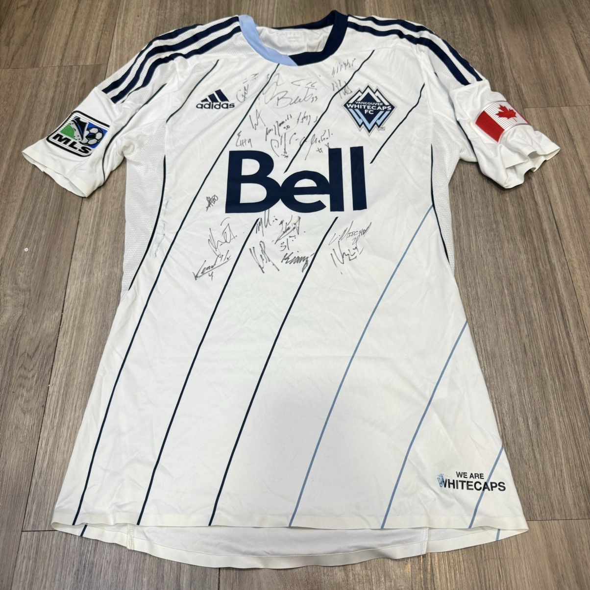 Adidas × Signatures Vancouver Whitecaps 13/14 player issue team squad signed Size US S / EU 44-46 / 1 - 1 Thumbnail