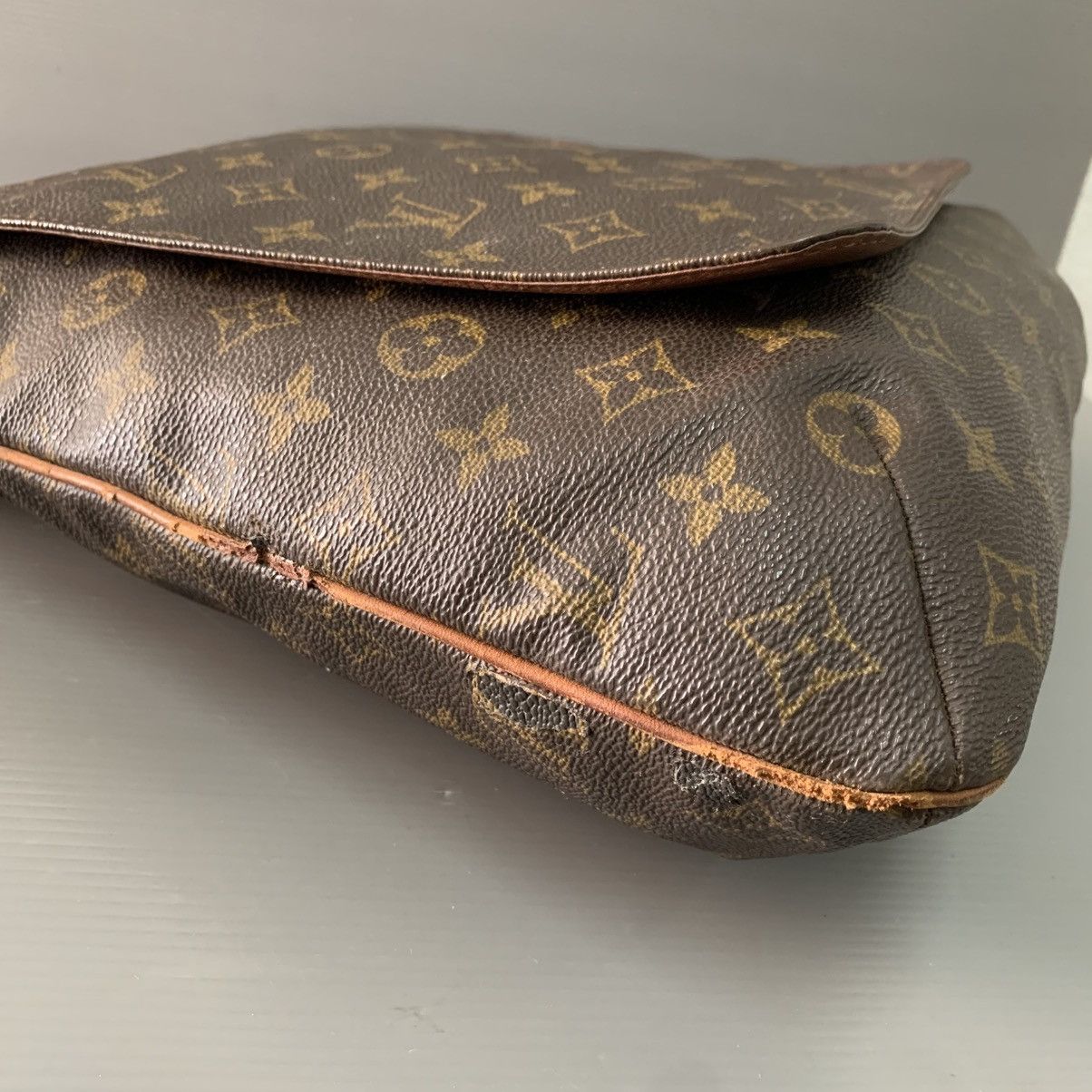 Louis Vuitton Louis Vuitton Monogram Mussete GM Slingbag Size ONE SIZE - 9 Thumbnail
