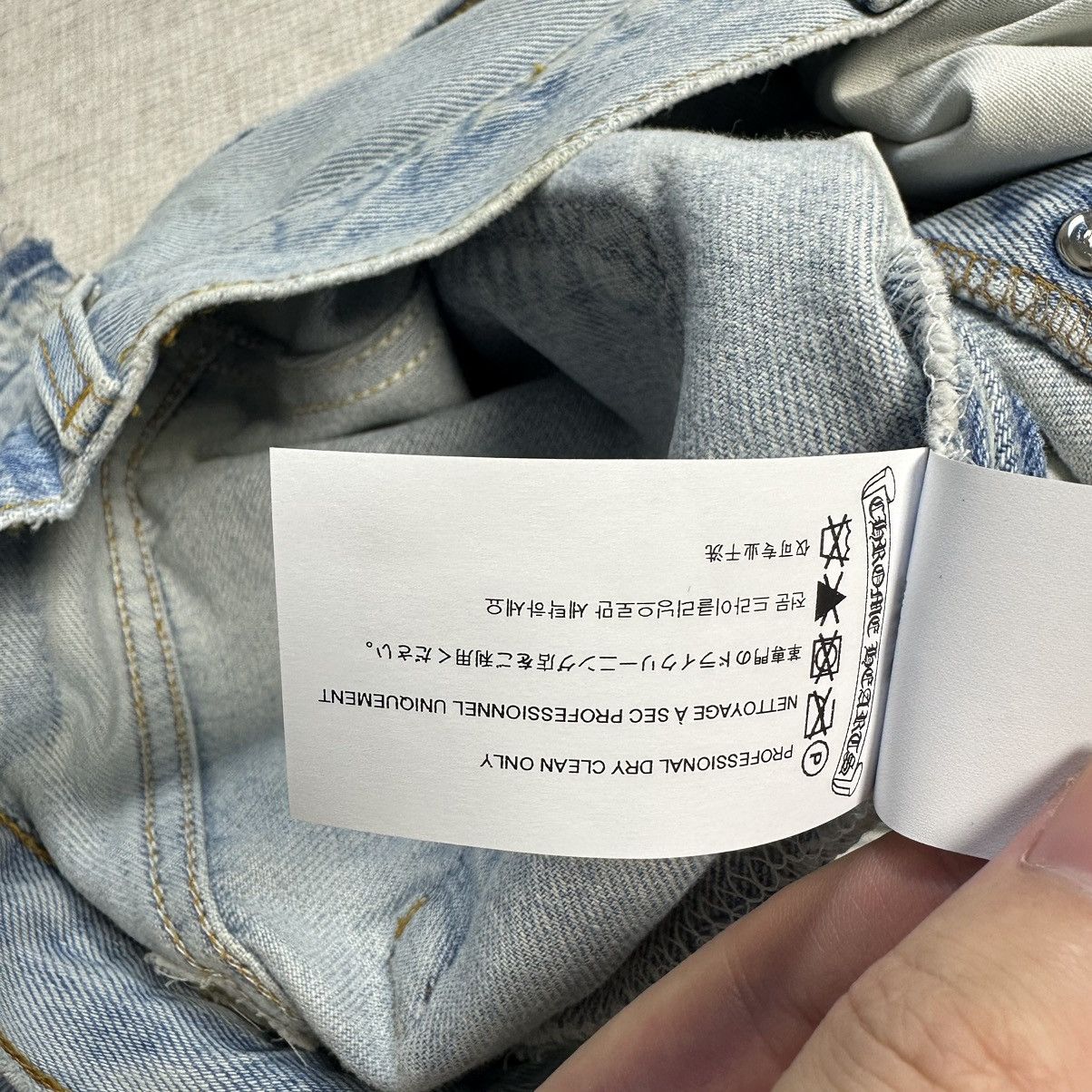 Chrome Hearts Chrome Hearts Light Wash Criss Patches Jeans size 30 Size US 30 / EU 46 - 16 Thumbnail