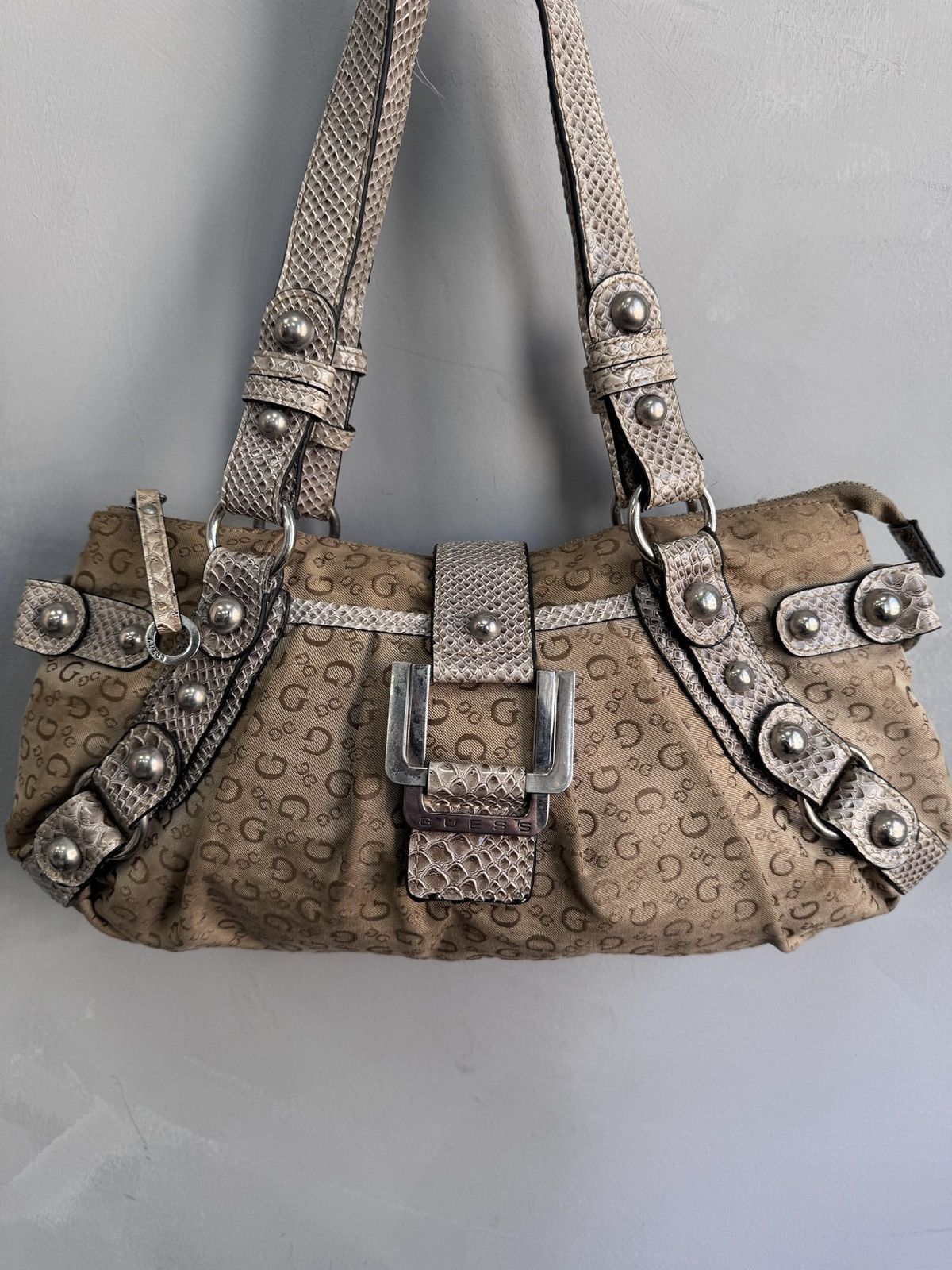 Guess × Vintage Vintage Archival Rare Guess Handbag with many zips Y2K Size ONE SIZE - 3 Thumbnail