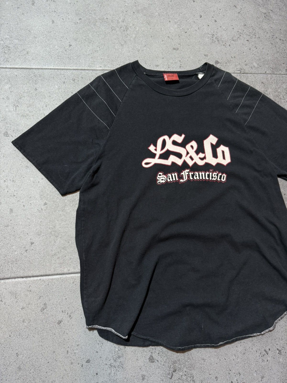 Levi's × Levi's Vintage Clothing × Vintage Vintage 90's LEVI'S Red Tab San Francisco logo Black T Shirt Size US M / EU 48-50 / 2 - 2 Thumbnail