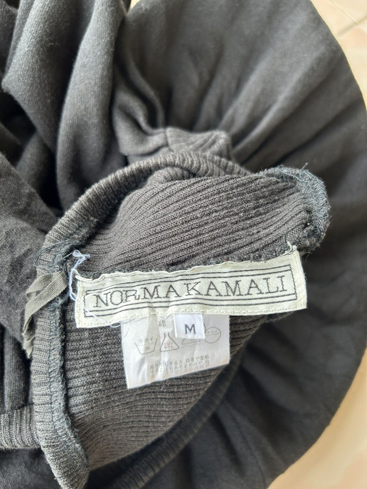 Norma Kamali Norma Kamali Skirt Size 22" - 8 Thumbnail