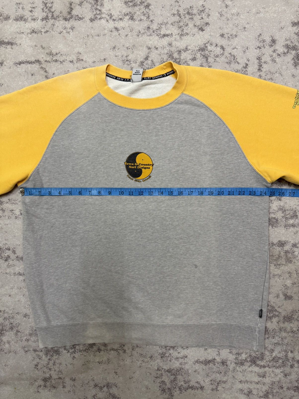 Vintage Vintage T&C Surf Design Hawaii Raglan Sleeve Sweatshirt Size US XL / EU 56 / 4 - 17 Thumbnail