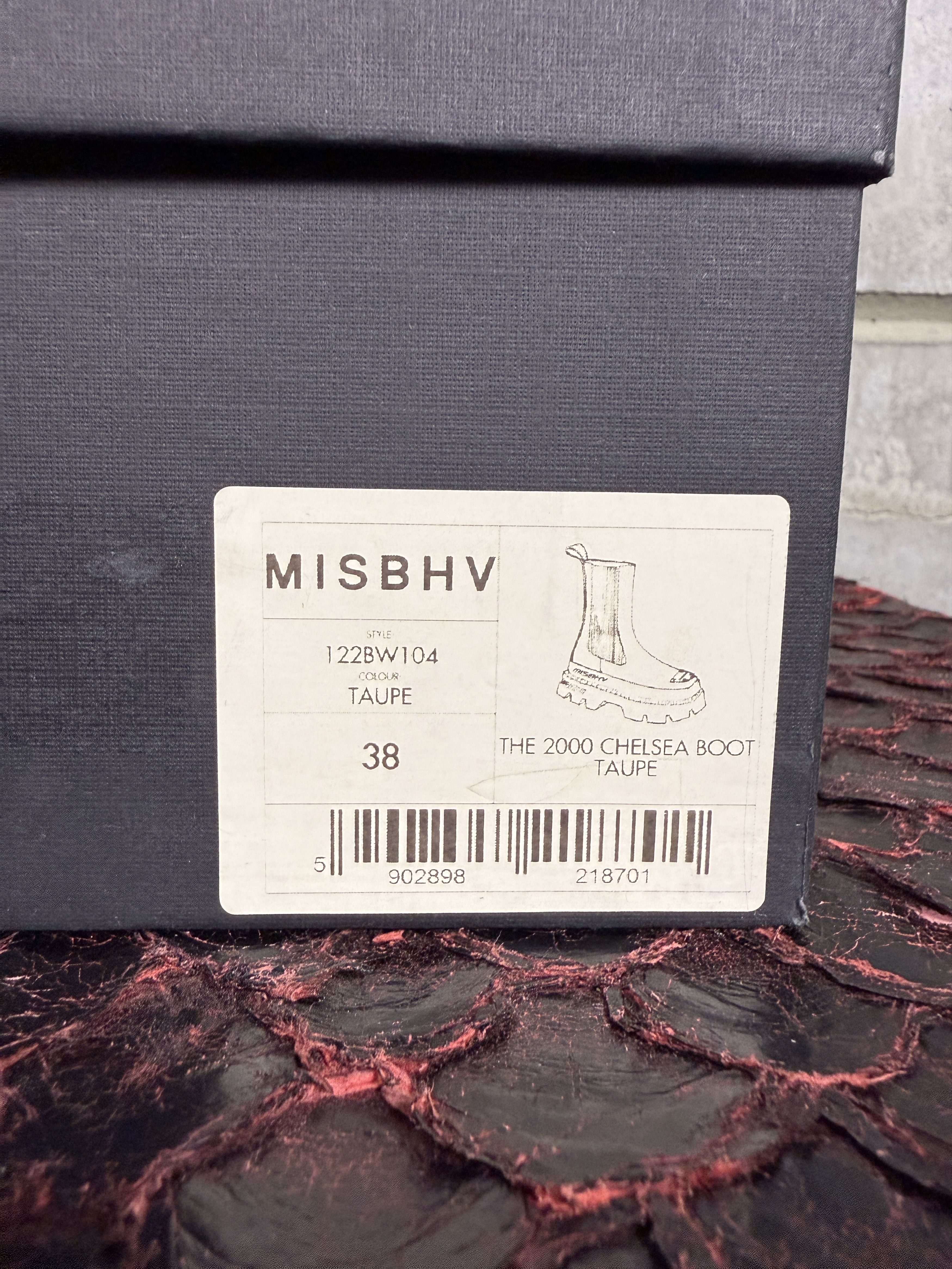 Misbhv $440 MISBHV The 2000 Chelsea Boots Size US 8 / IT 38 - 15 Thumbnail