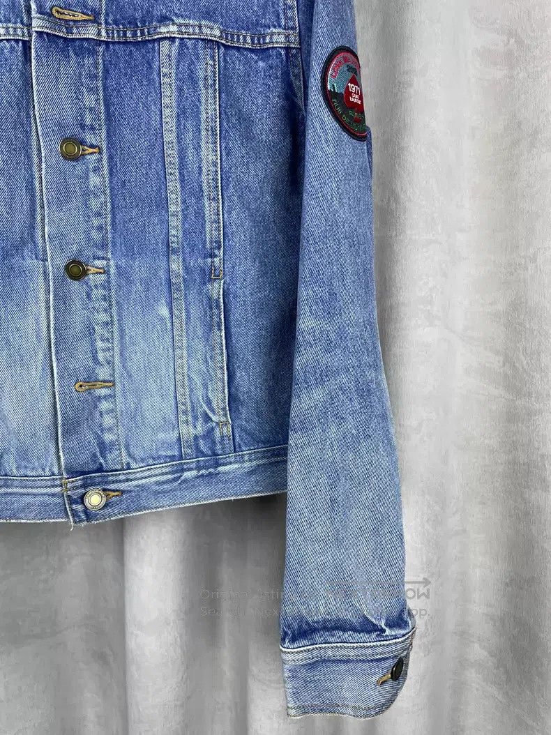 Saint Laurent Paris Saint Laurent Paris Blue Washed Medal Embroidered Denim Ja Size US S / EU 44-46 / 1 - 4 Thumbnail