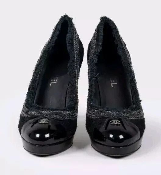 Chanel 2009 black tweed patent leather chains cap toe pumps Size US 11 / IT 41 - 2 Thumbnail
